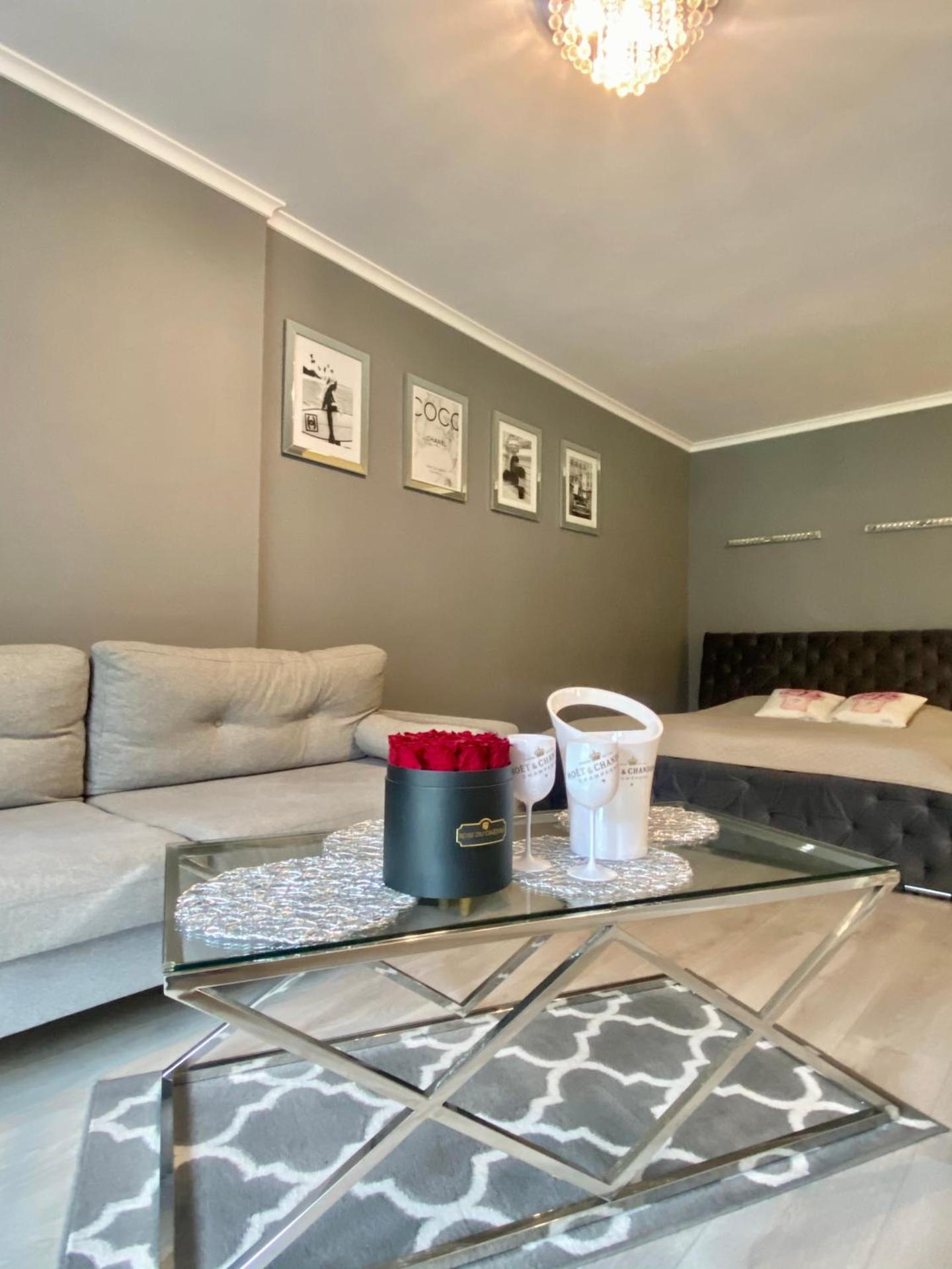 Platinum Apartment przy plaży, z parkingiem, z dużym balkonem