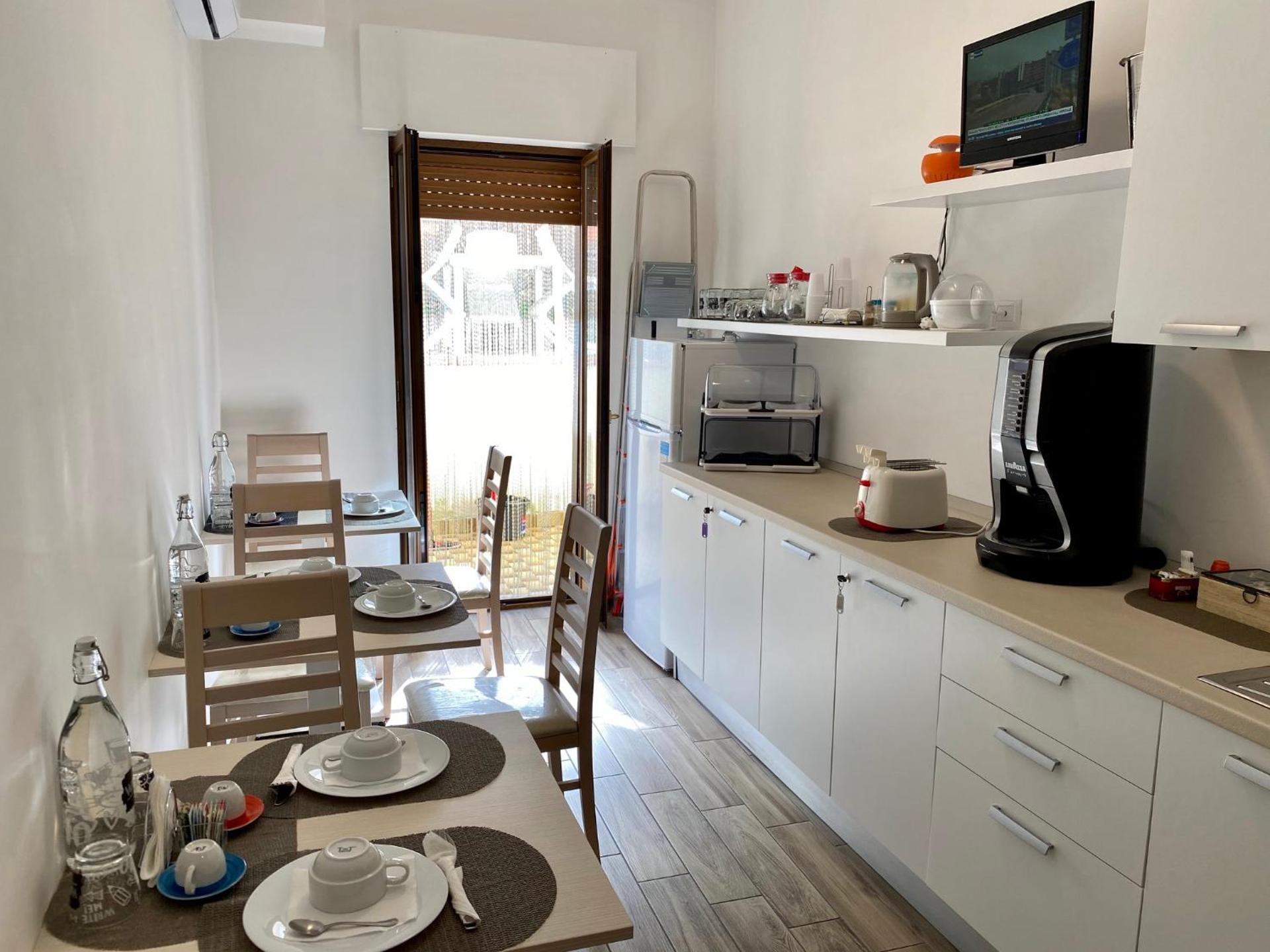 Coffee/tea facilities