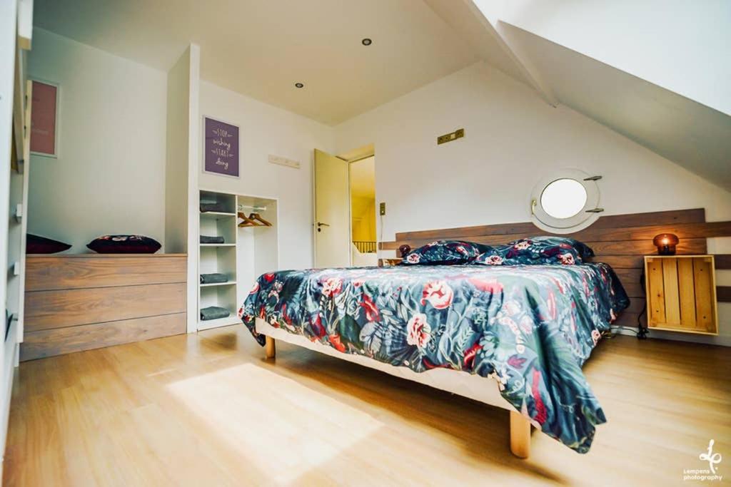 Maison PISCINE INTERIEURE et GARAGE