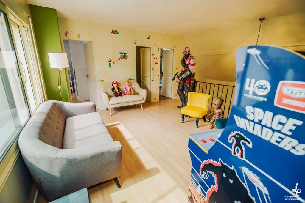 Maison PISCINE INTERIEURE et GARAGE