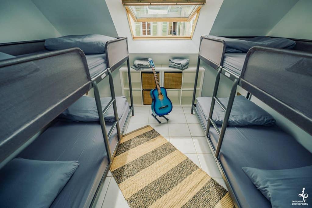 Maison PISCINE INTERIEURE et GARAGE