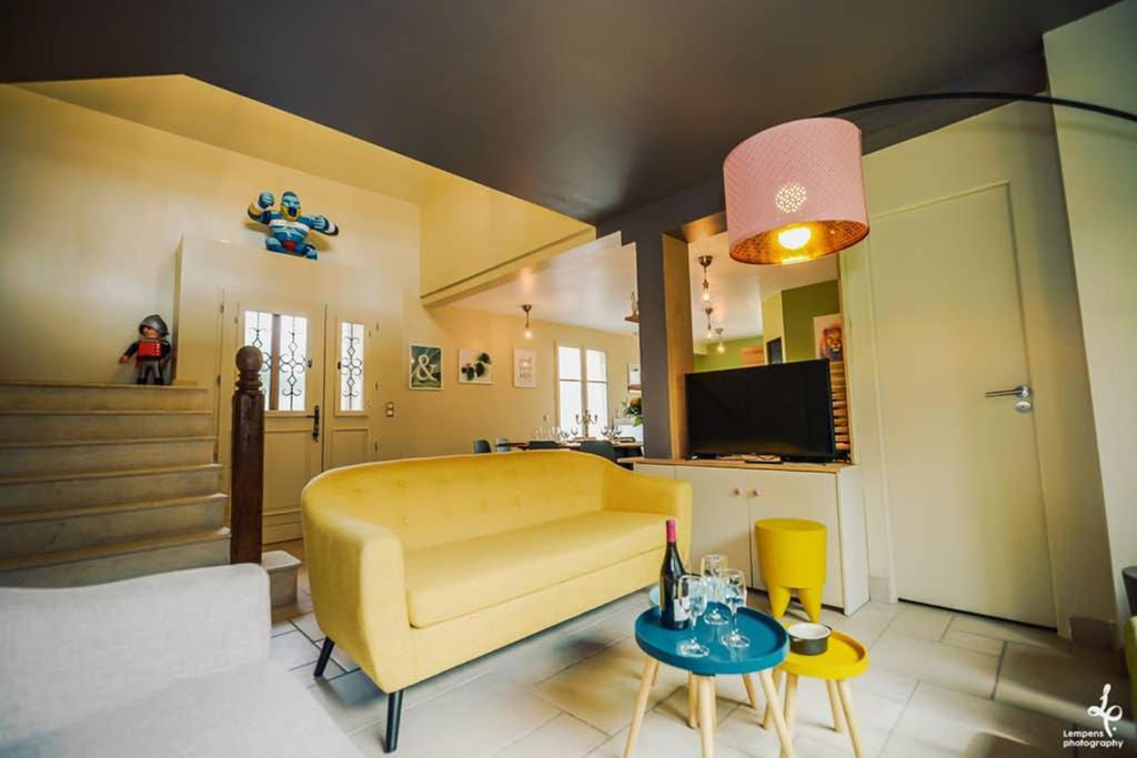 Maison PISCINE INTERIEURE et GARAGE