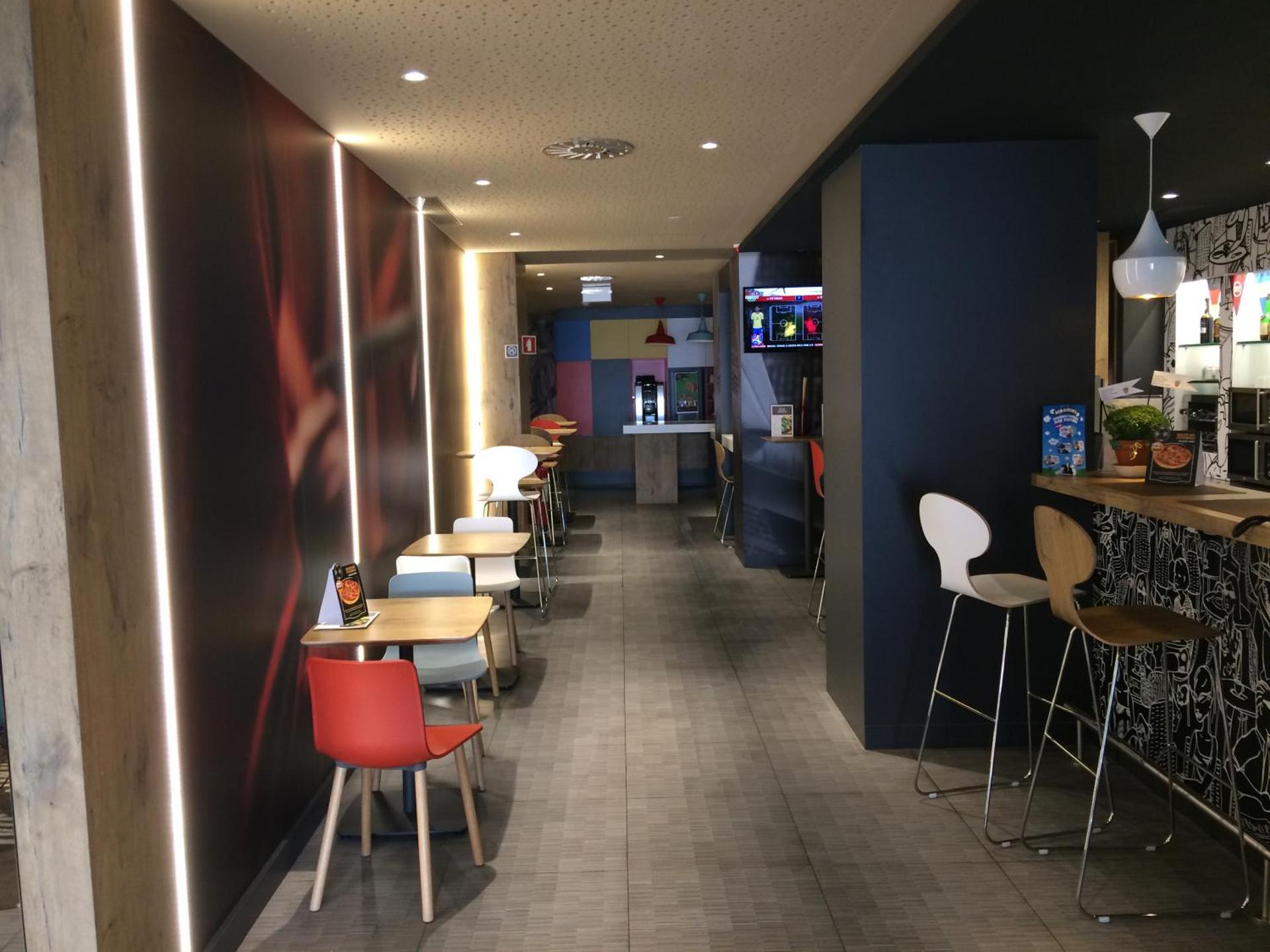 Lounge or bar