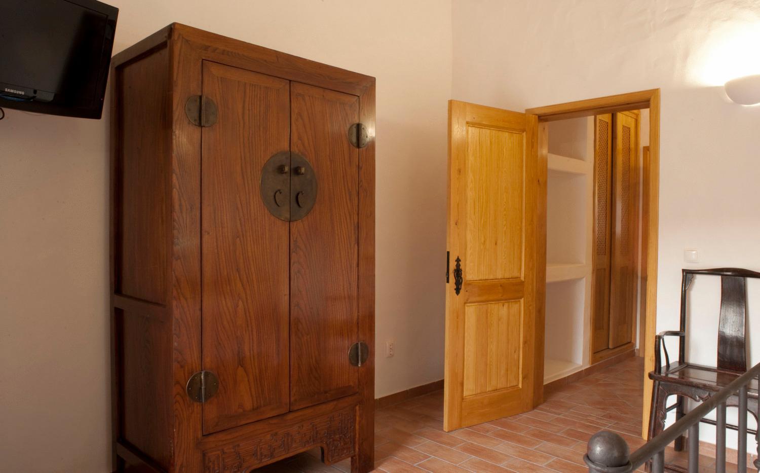 One-Bedroom Apartment with Pool View