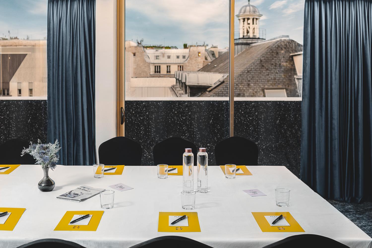 Meeting/conference room