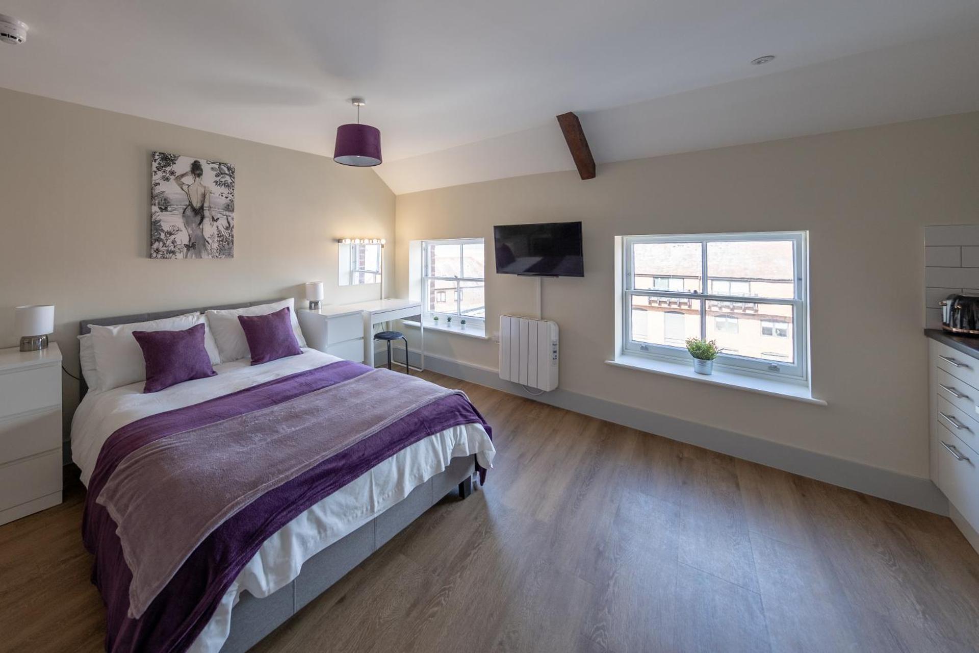 Hereford City Centre - Isabella House, Aparthotel - Modern Apartments In The Heart of The City - Hosted by RENTMYHOUSE