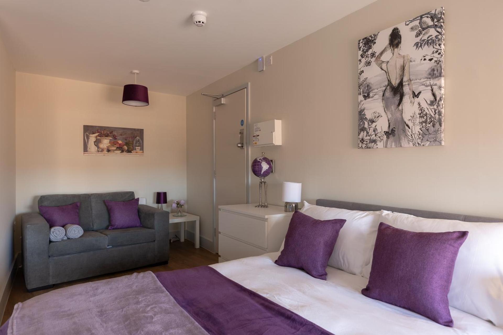 Hereford City Centre - Isabella House, Aparthotel - Modern Apartments In The Heart of The City - Hosted by RENTMYHOUSE