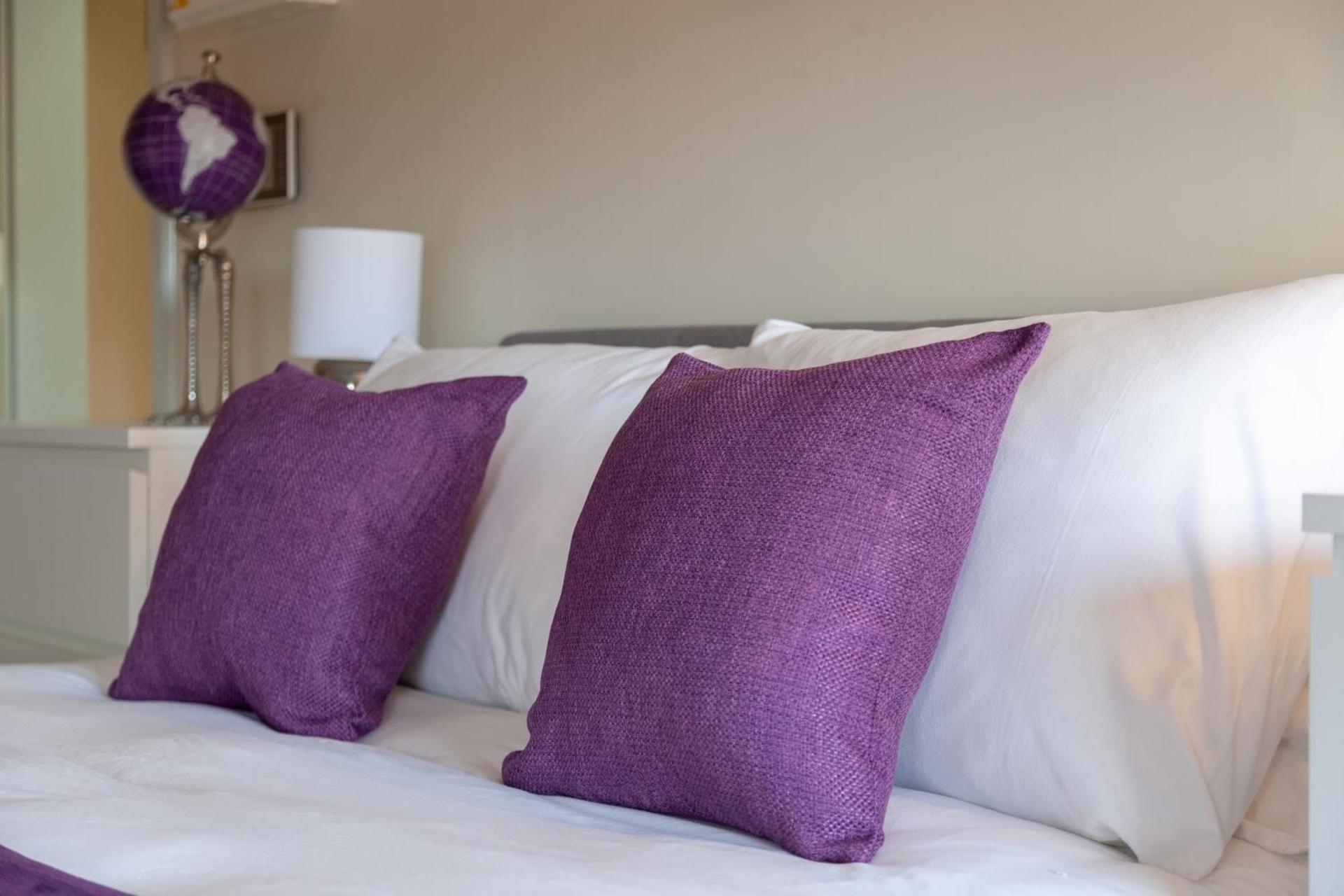 Hereford City Centre - Isabella House, Aparthotel - Modern Apartments In The Heart of The City - Hosted by RENTMYHOUSE