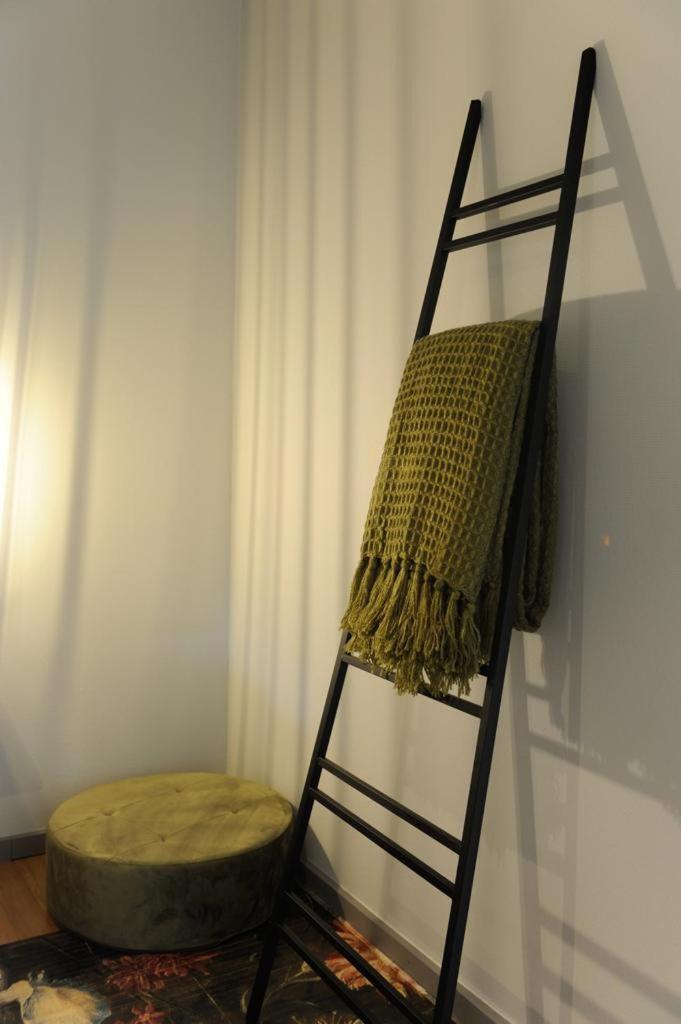 Prachtige chalet Wabi Sabi aan het water!