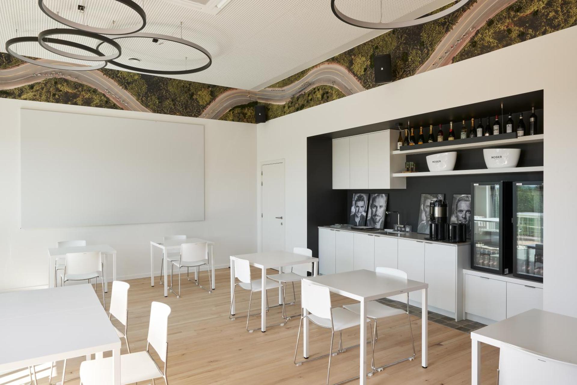 Meeting/conference room