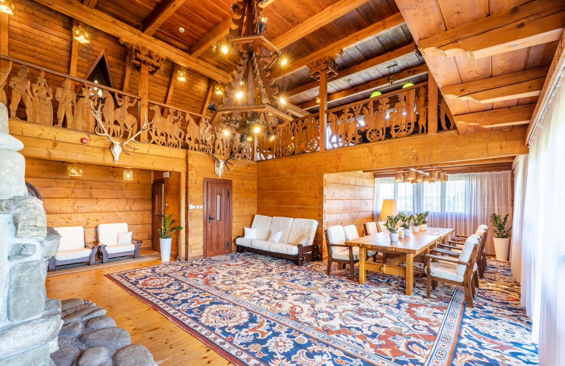 Communal lounge/ TV room