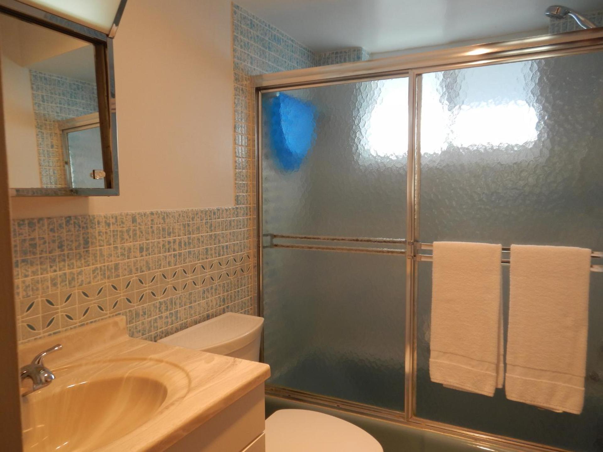 Shell Motel Hollywood