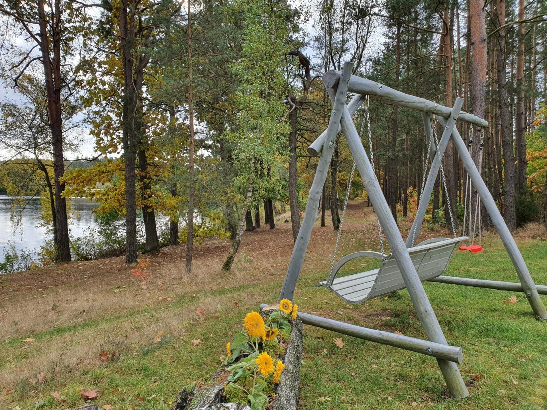 Agro Breza domek nad samym jeziorem- sauna ogrodowa