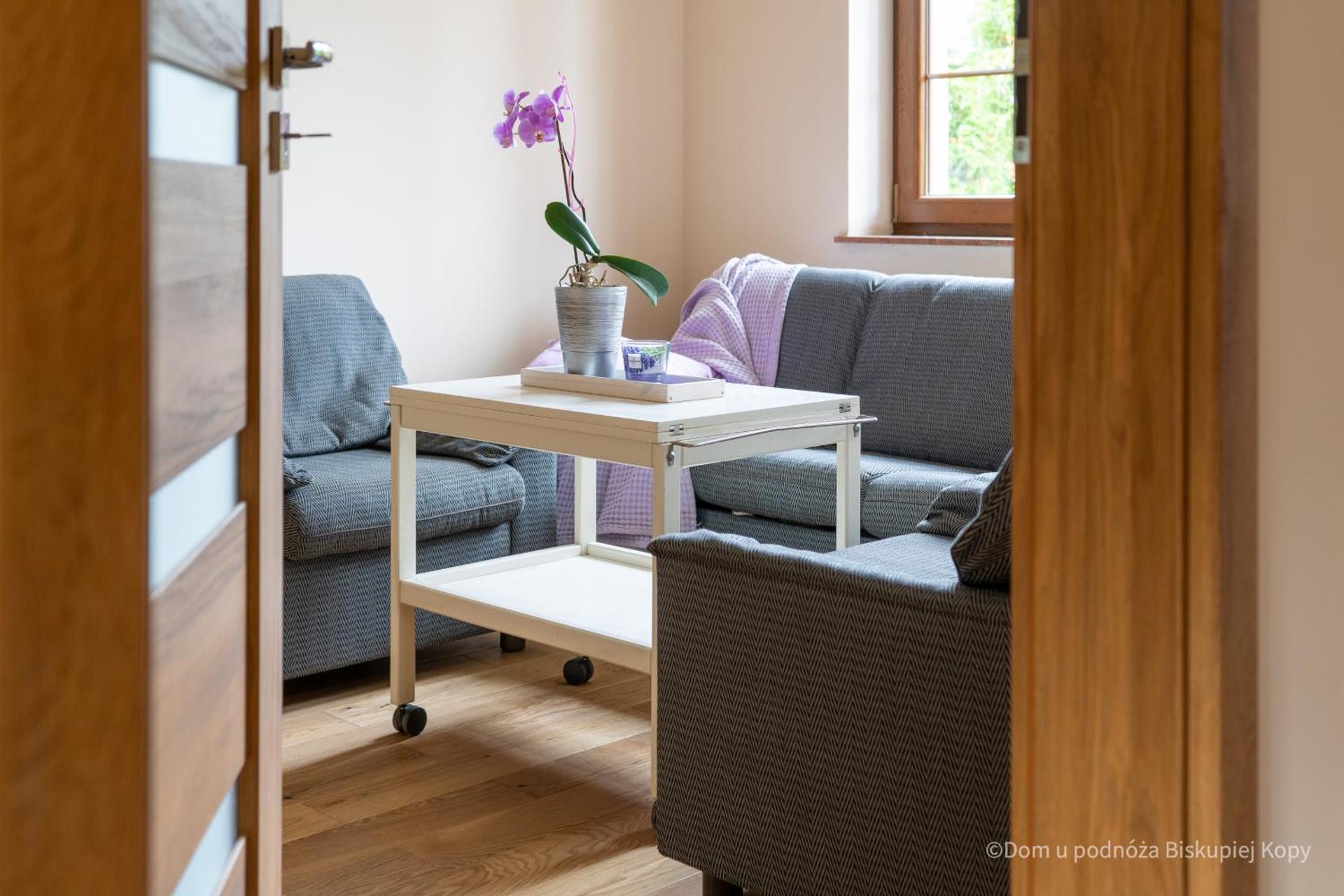 Dom u podnóża Biskupiej Kopy