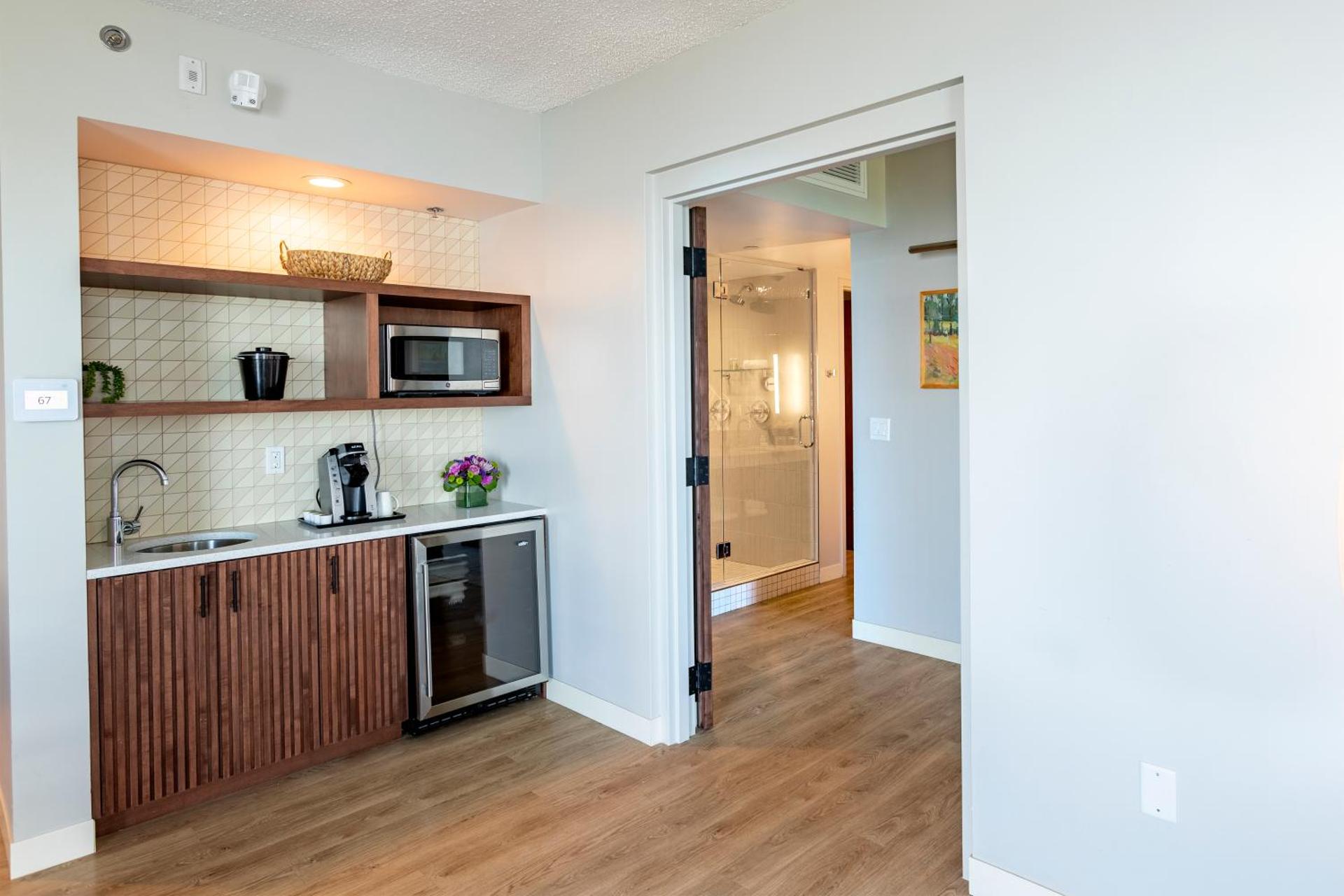 Kitchen or kitchenette