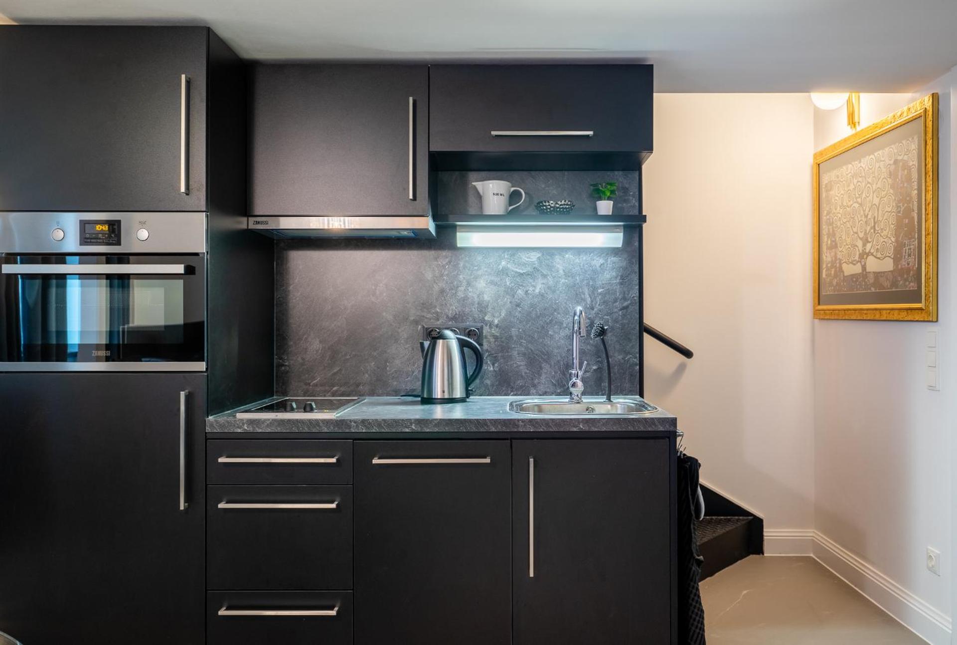 Kitchen or kitchenette