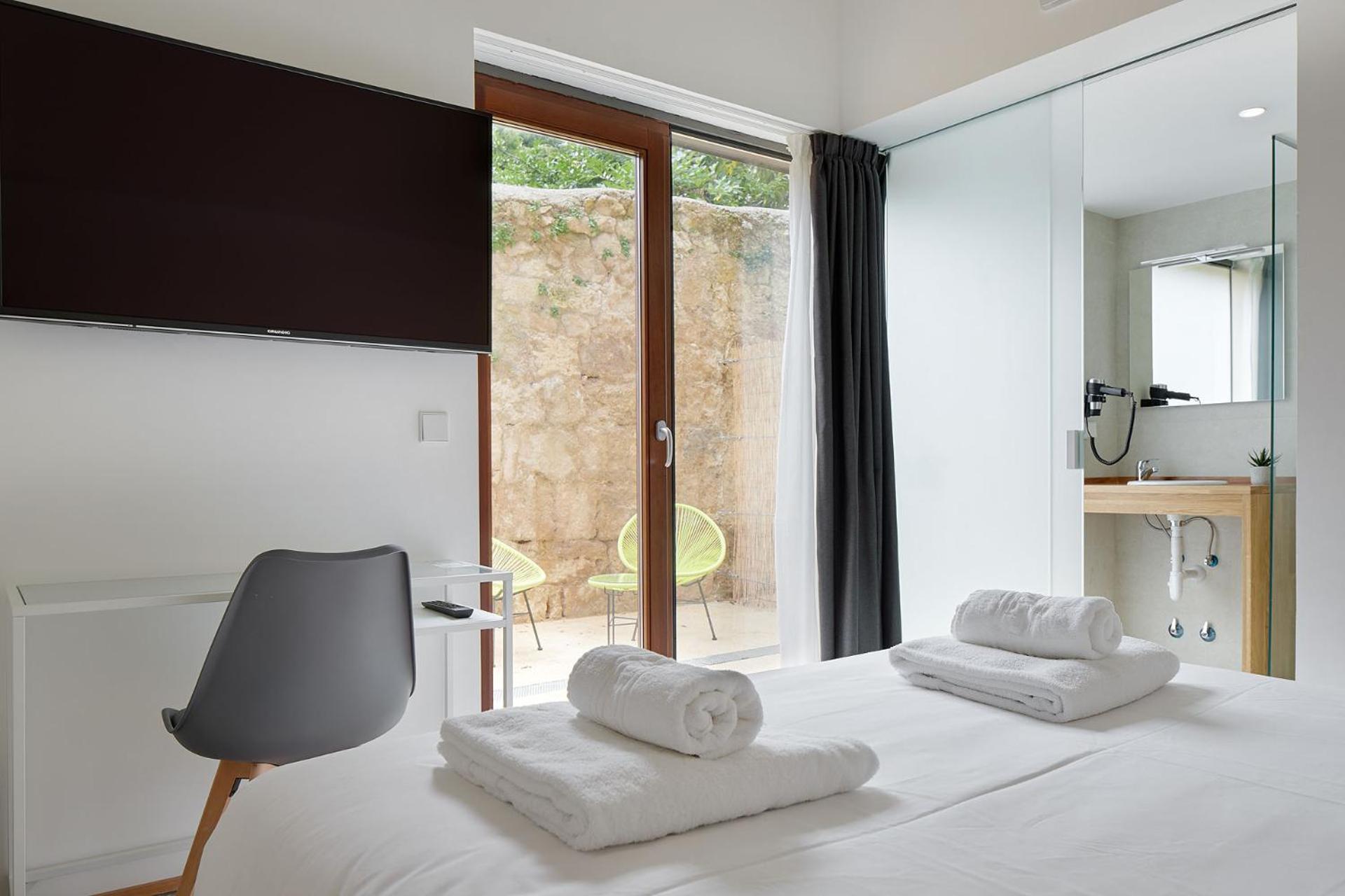 IRAIPE Estella Rooms Auto Check-in