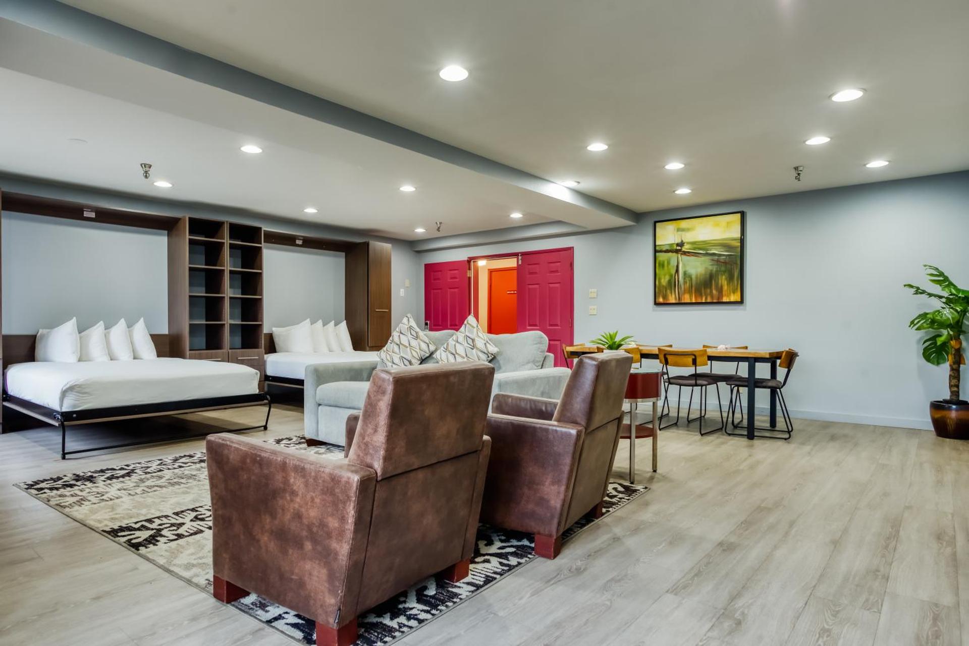 Photo of the whole room