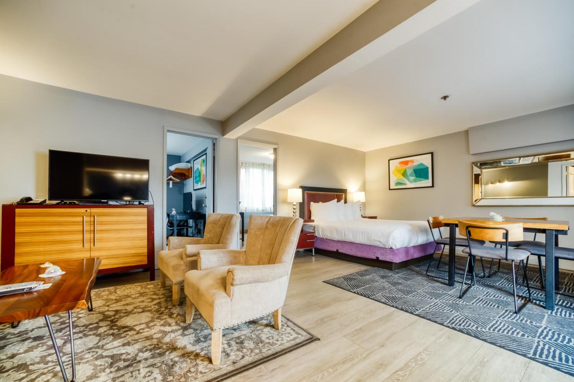 Photo of the whole room