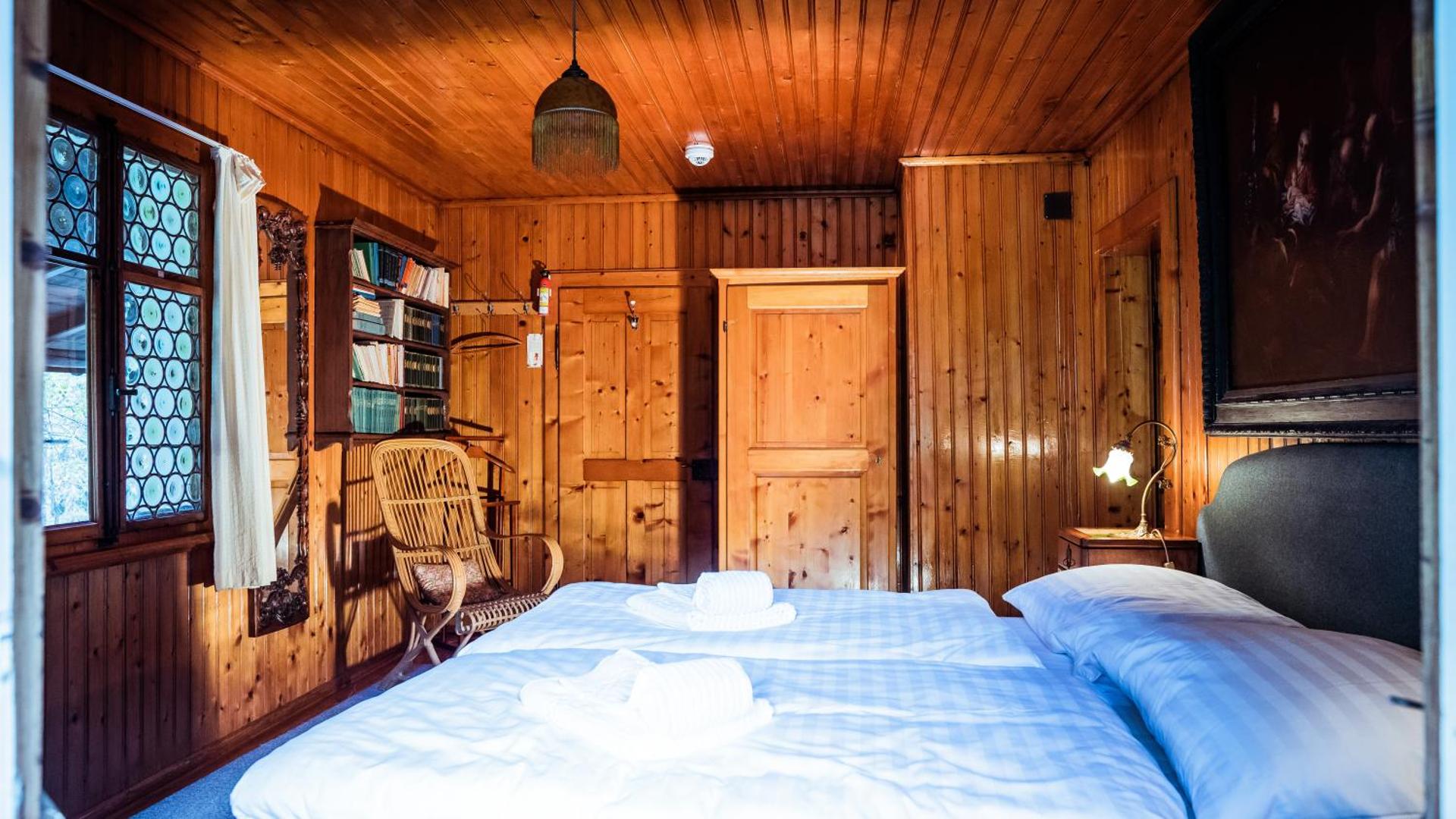 Double Room with Shared Bathroom