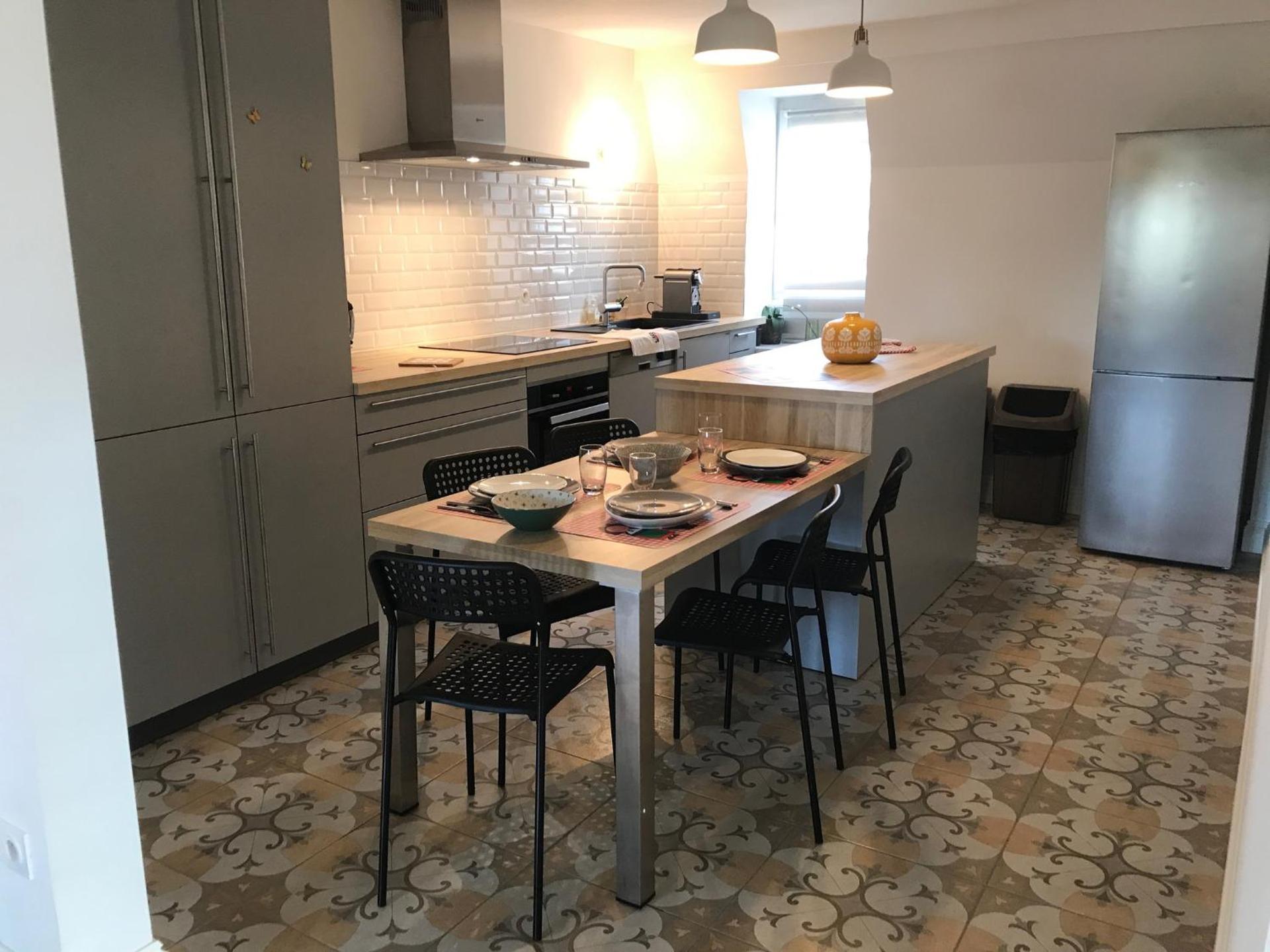 Kitchen or kitchenette