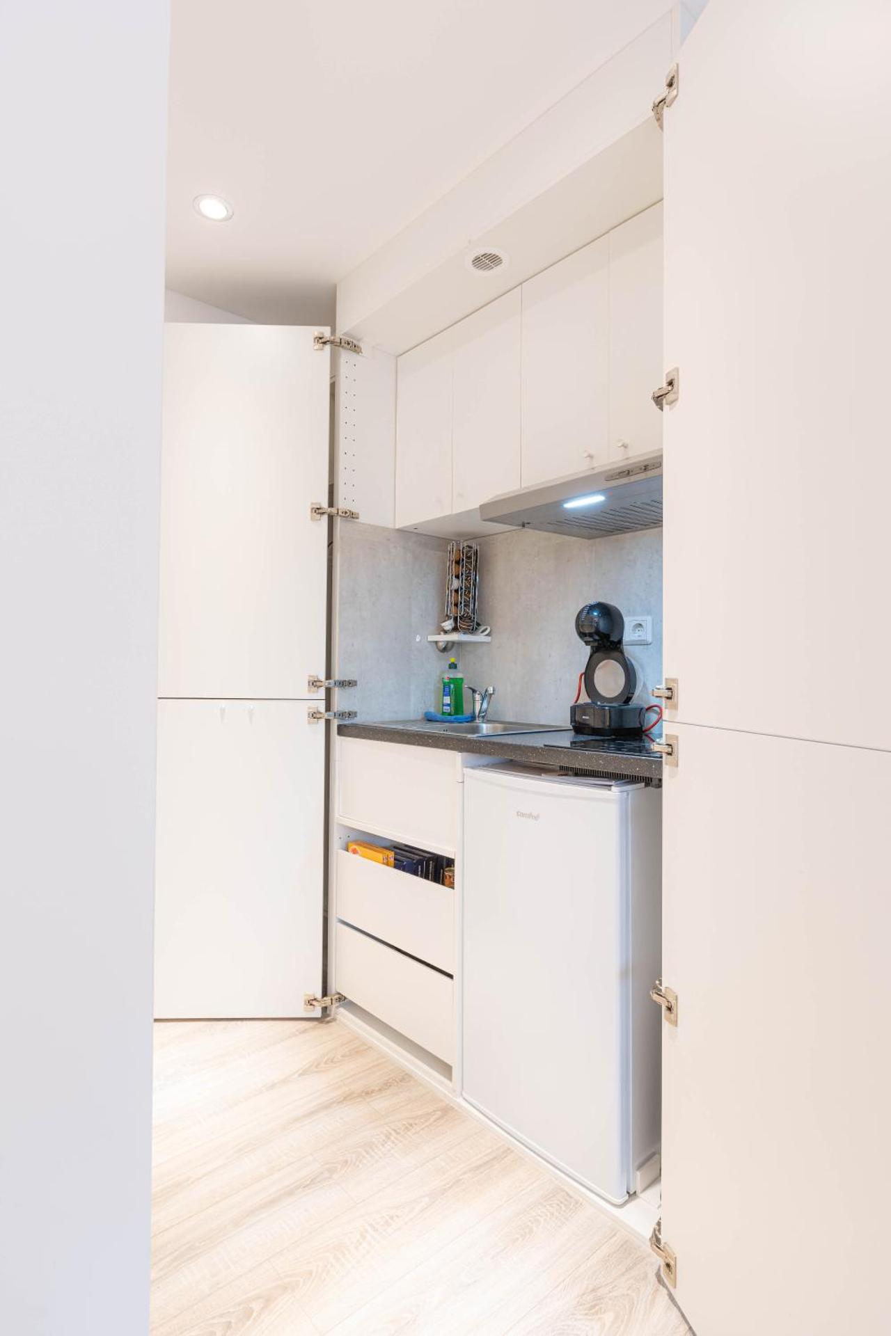 Kitchen or kitchenette