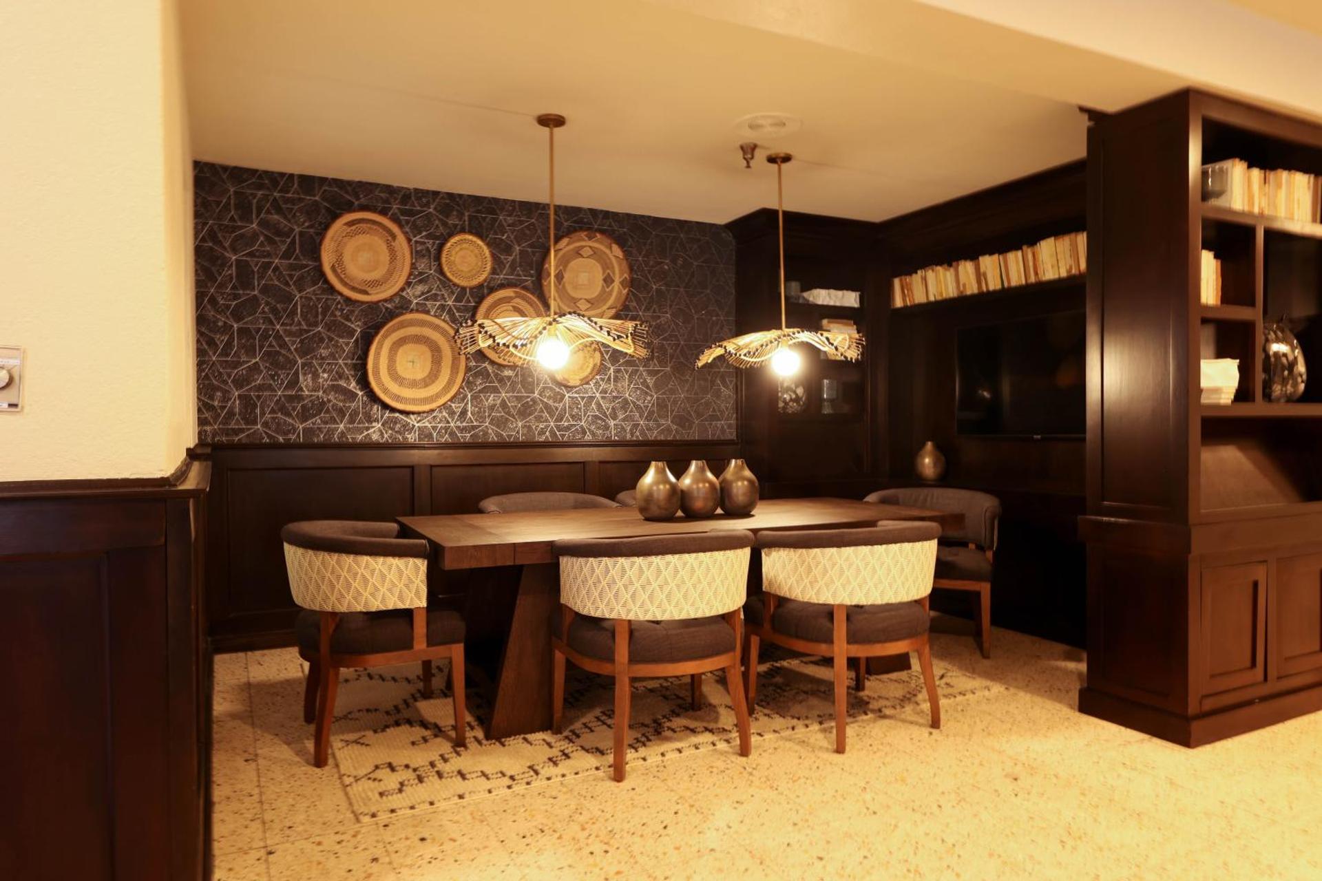 Meeting/conference room