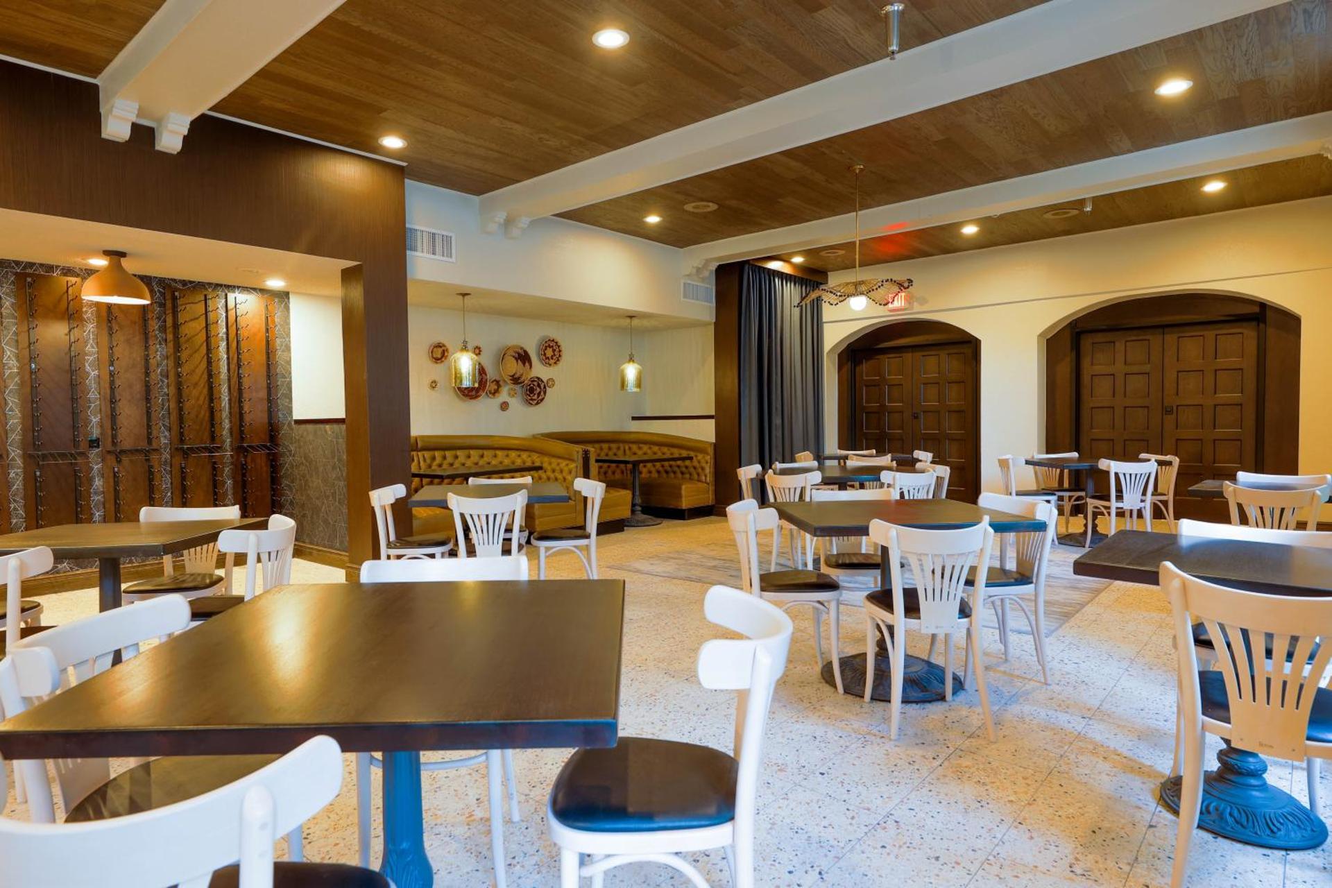 Restaurant/places to eat