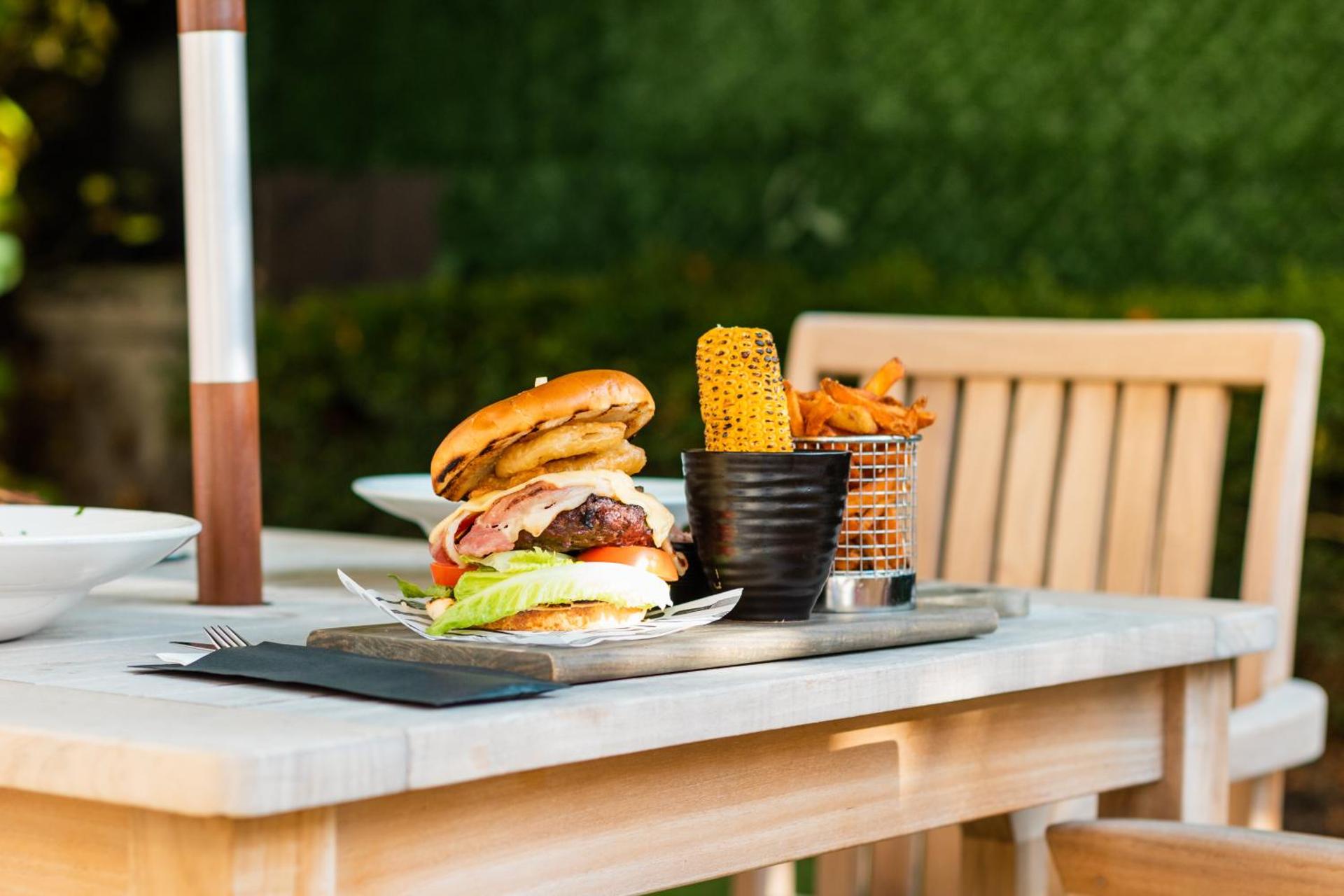 Restaurant/places to eat