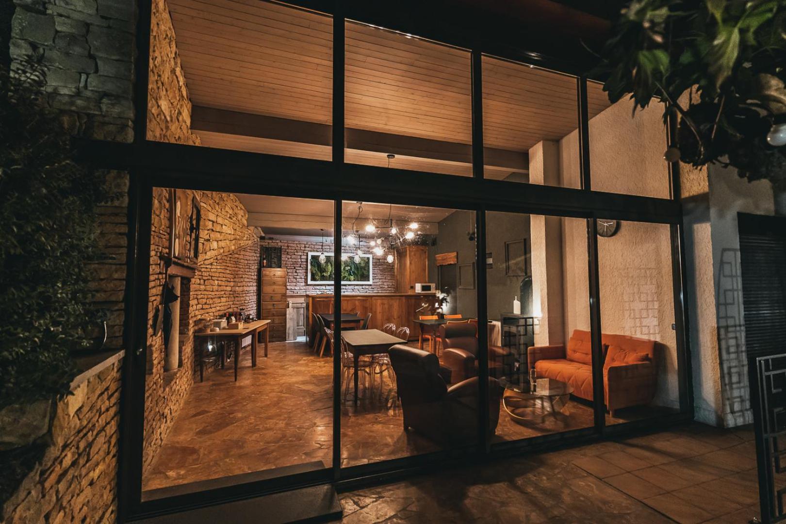 Restaurant/places to eat