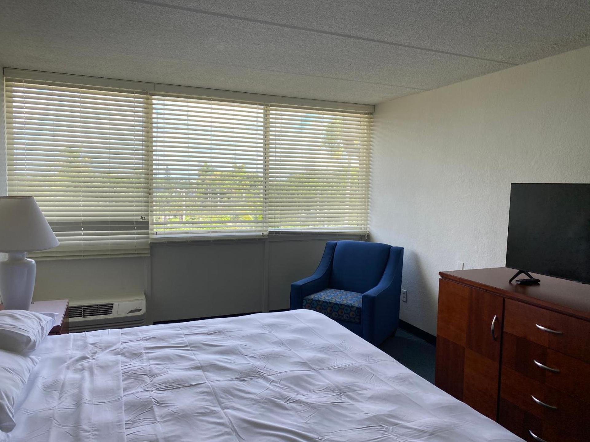 Miami Gardens Inn & Suites