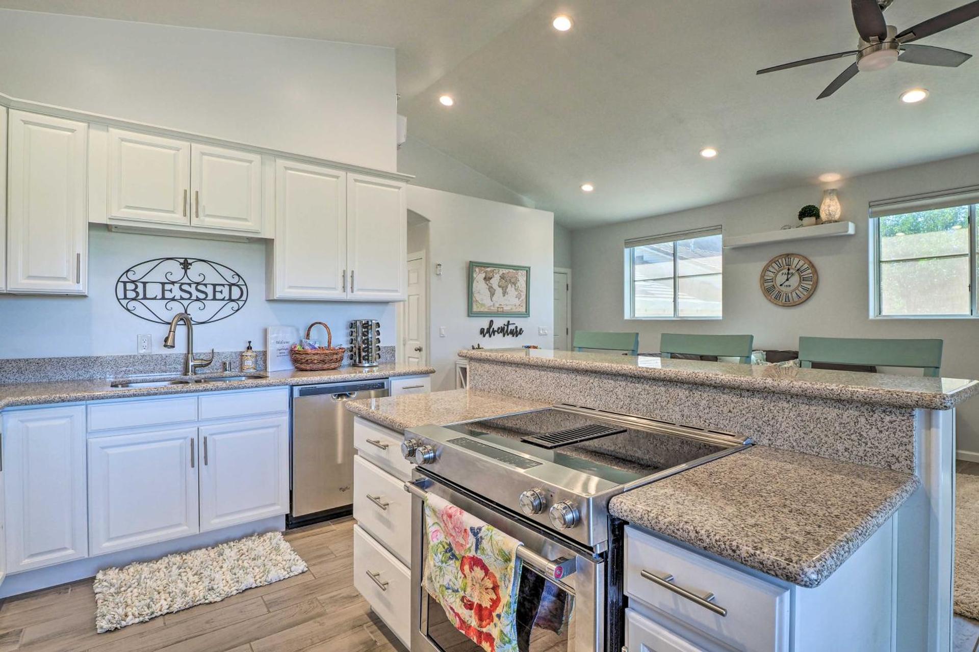 Hurricane Getaway with Yard - 25 Mi to Zion!