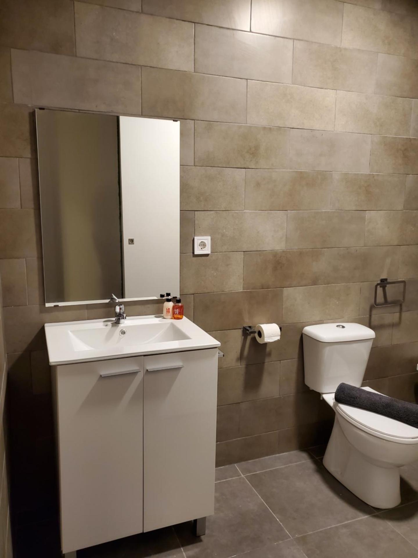 Small and Cozy Rooms - G