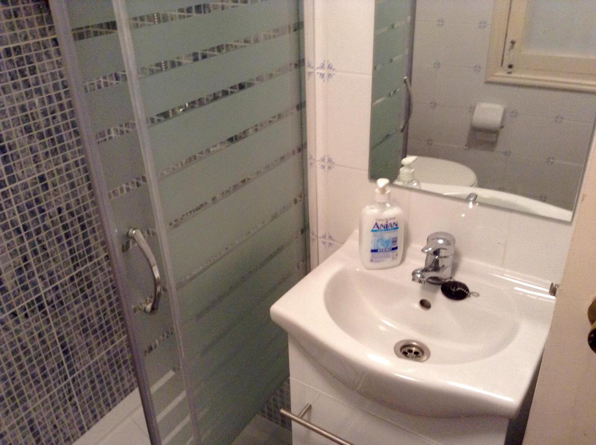 S42 Estudio en Madrid Centro con Wifi