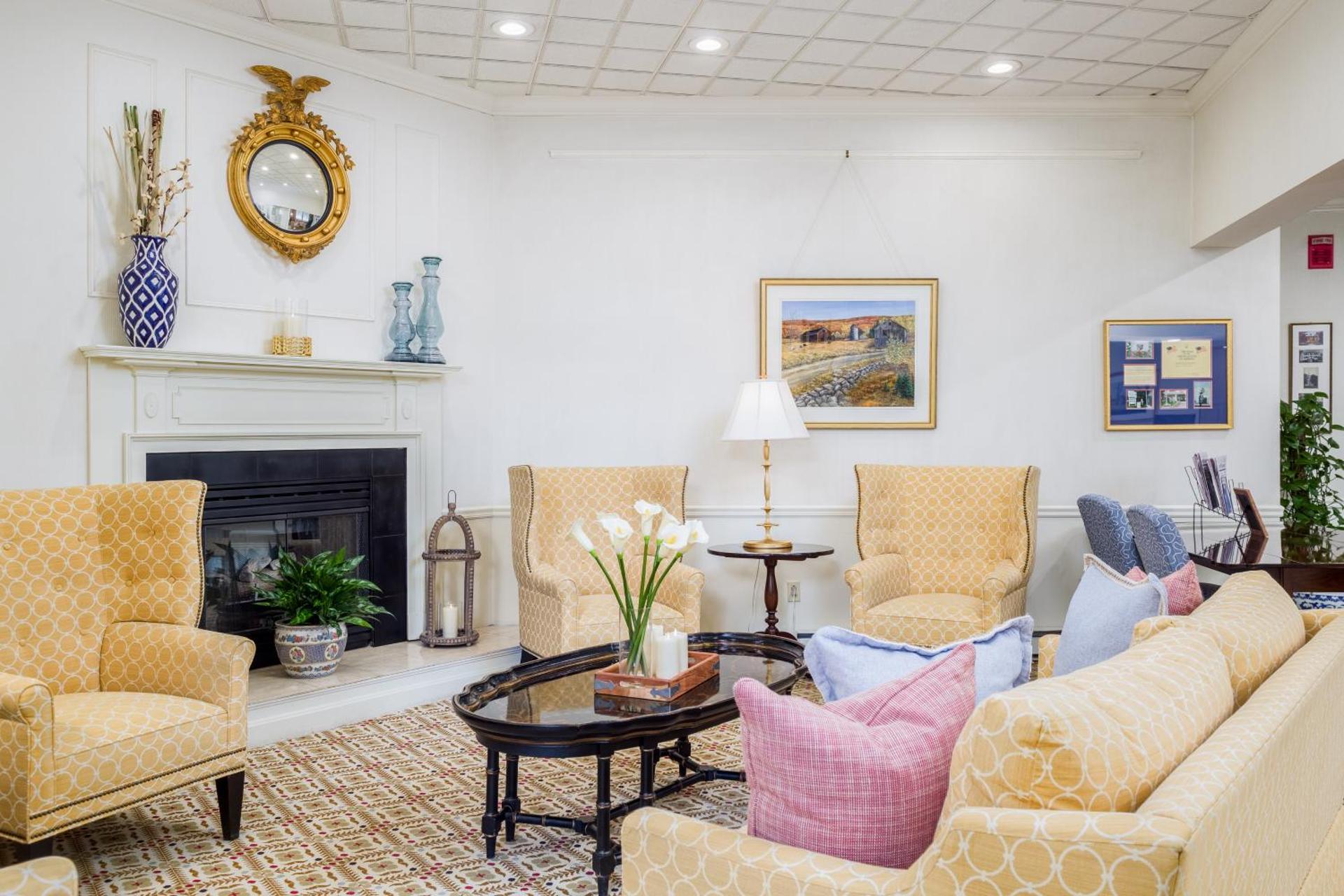 Communal lounge/ TV room