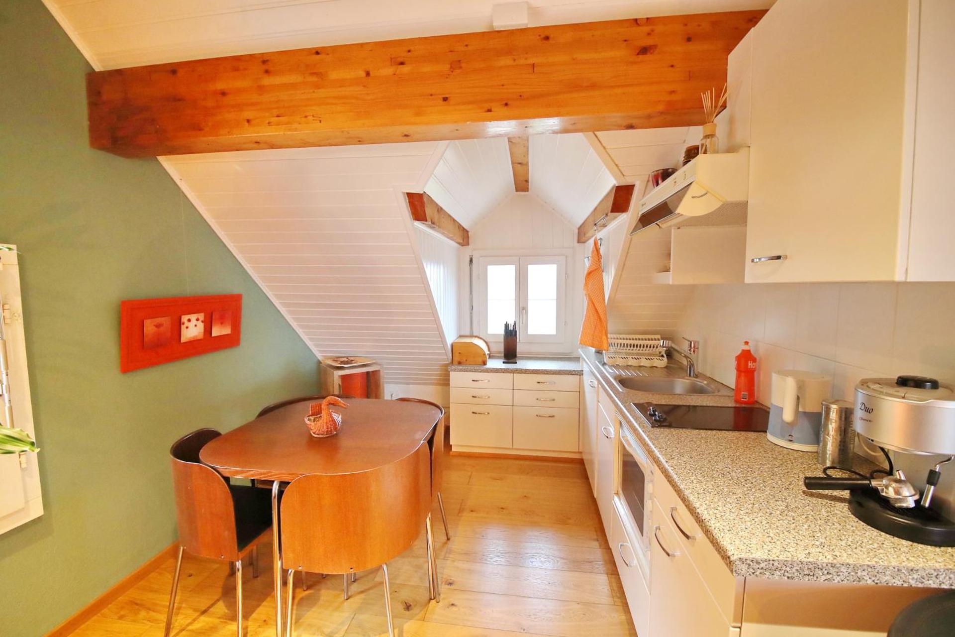 Riviera Beach | Studio with Partial Lake View