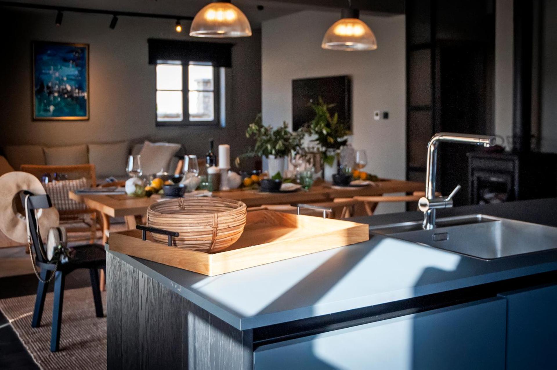 Villa Art Renata with Pool & Sauna