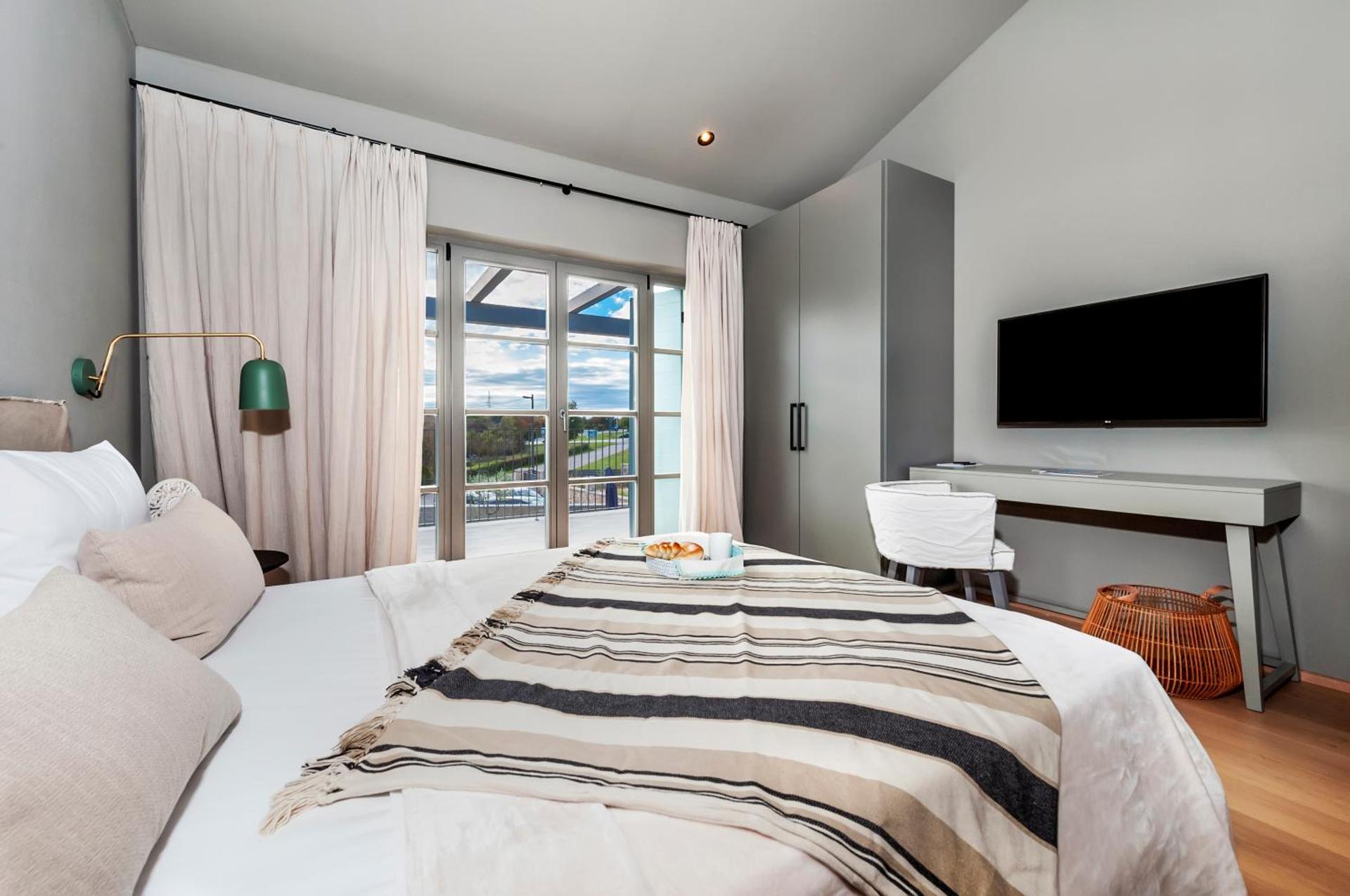 Villa Art Renata with Pool & Sauna