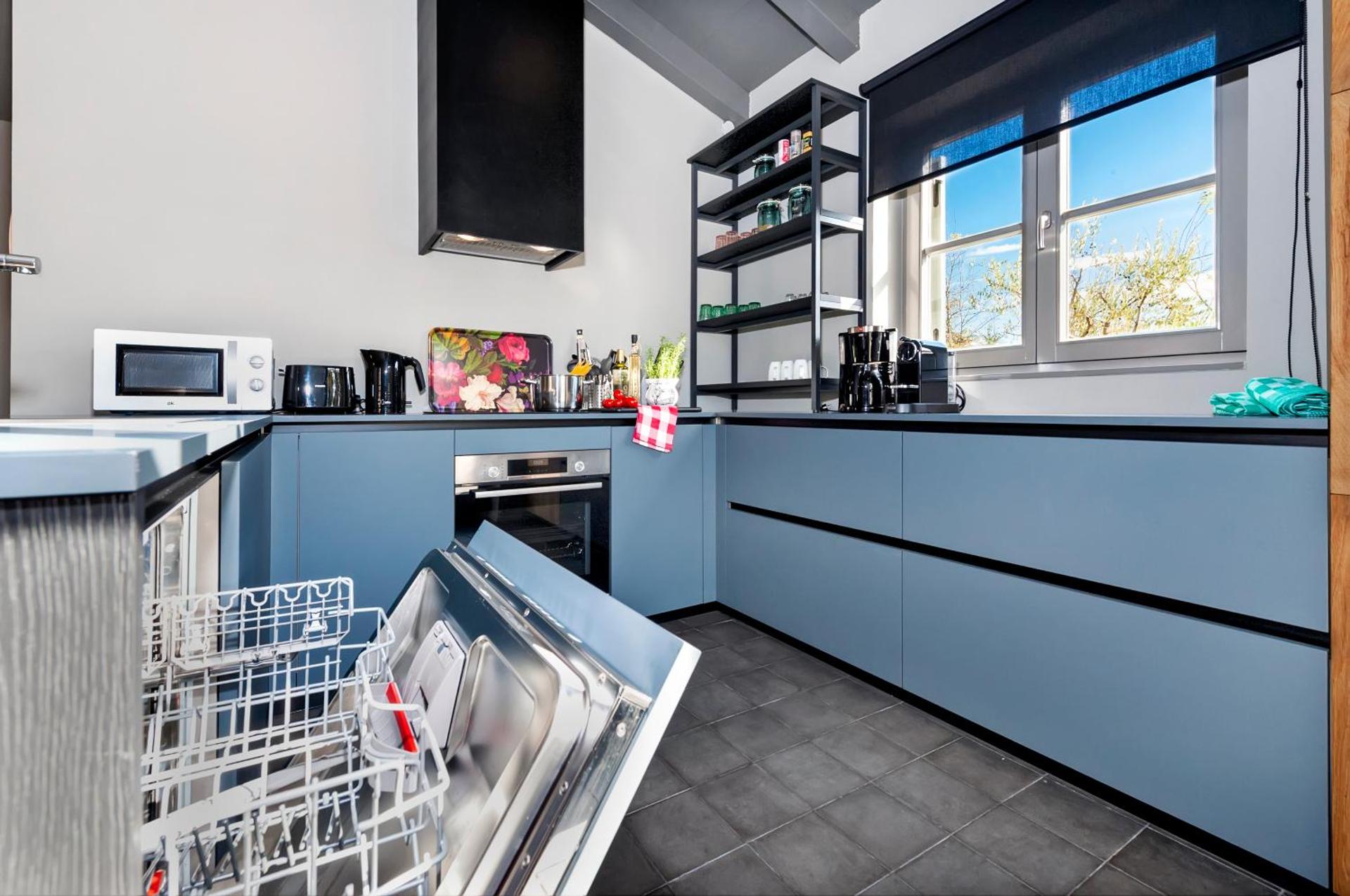 Villa Art Renata with Pool & Sauna