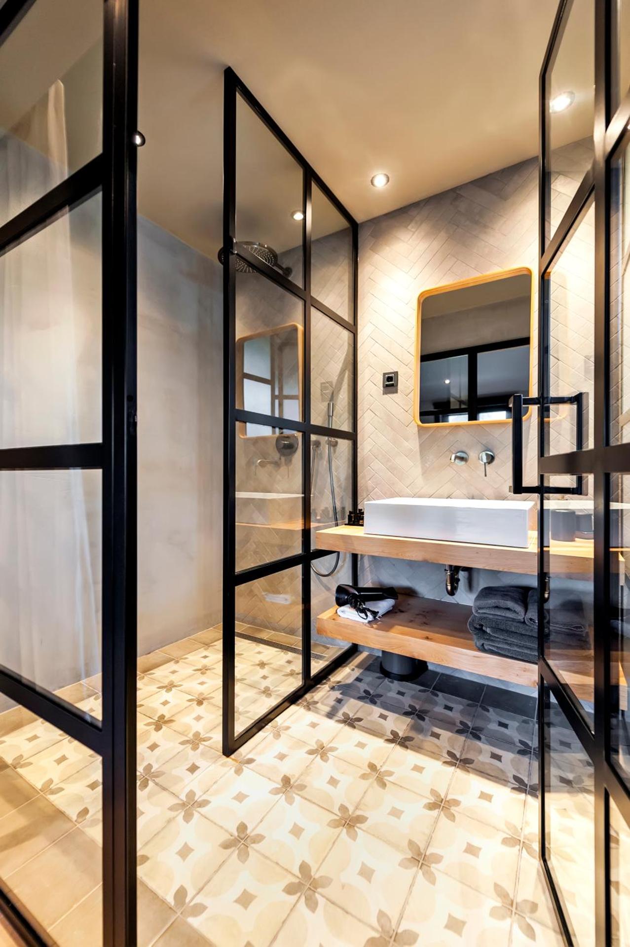 Villa Art Renata with Pool & Sauna