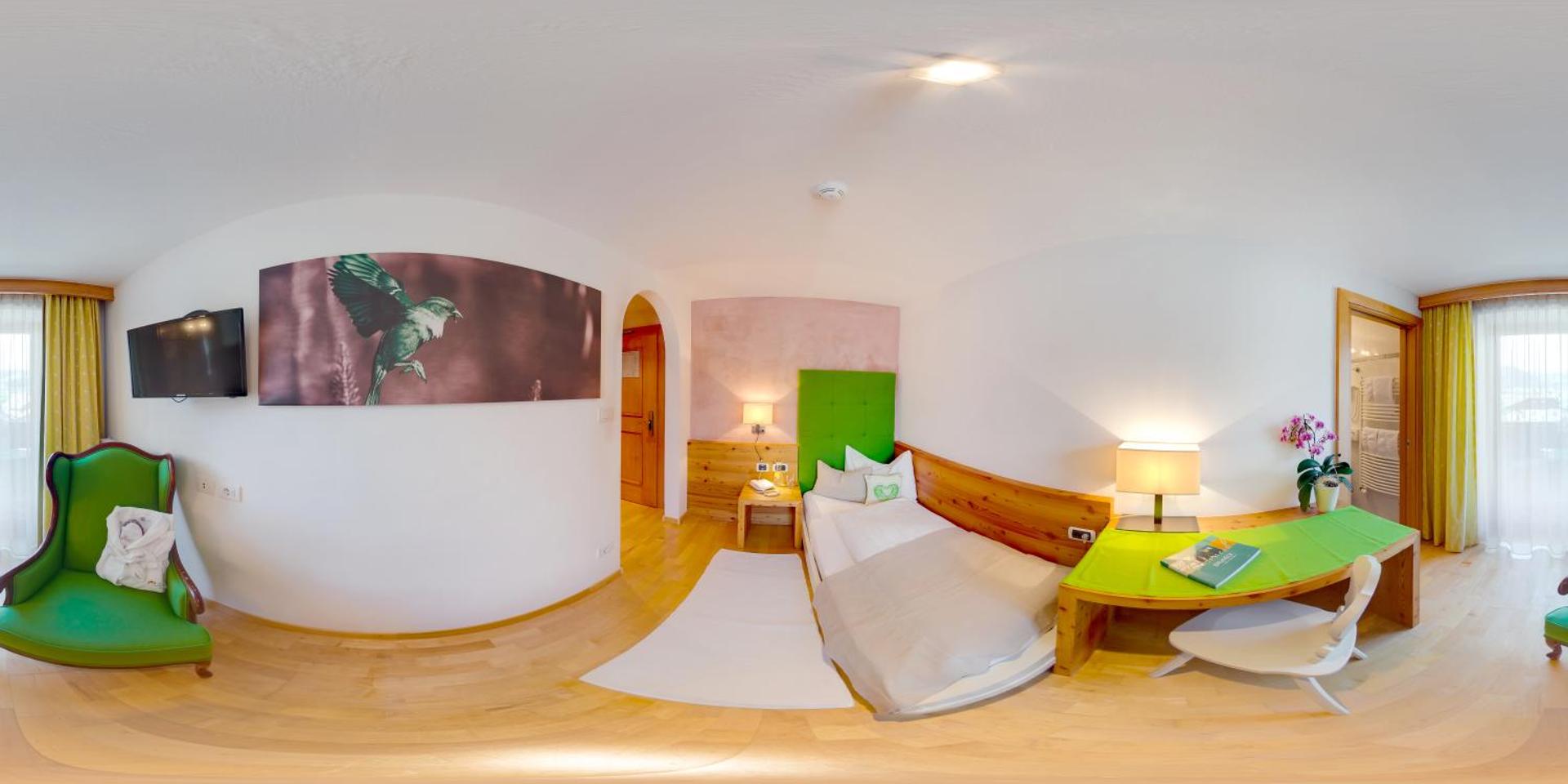 Photo of the whole room