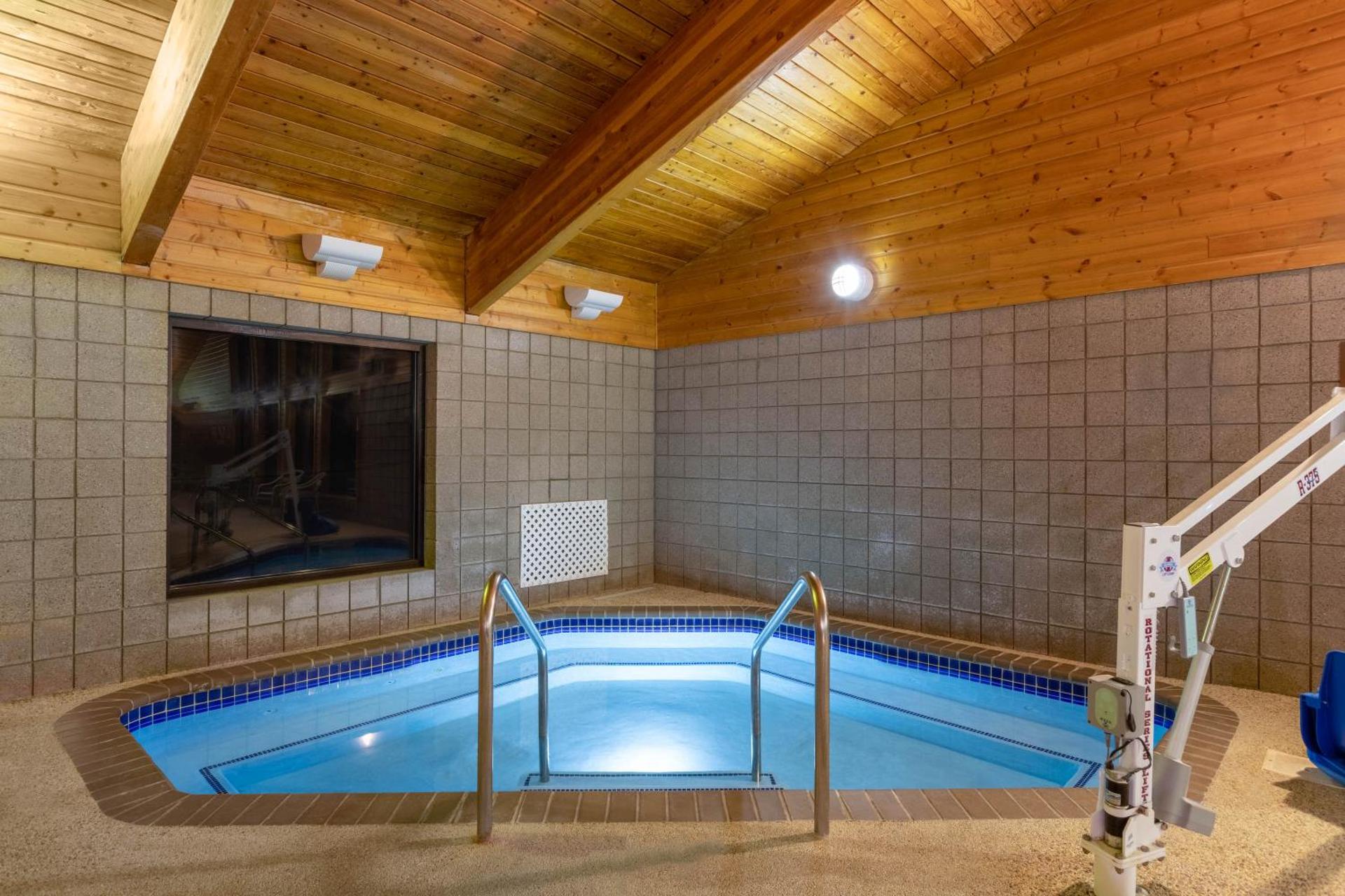 AmericInn by Wyndham Jackson