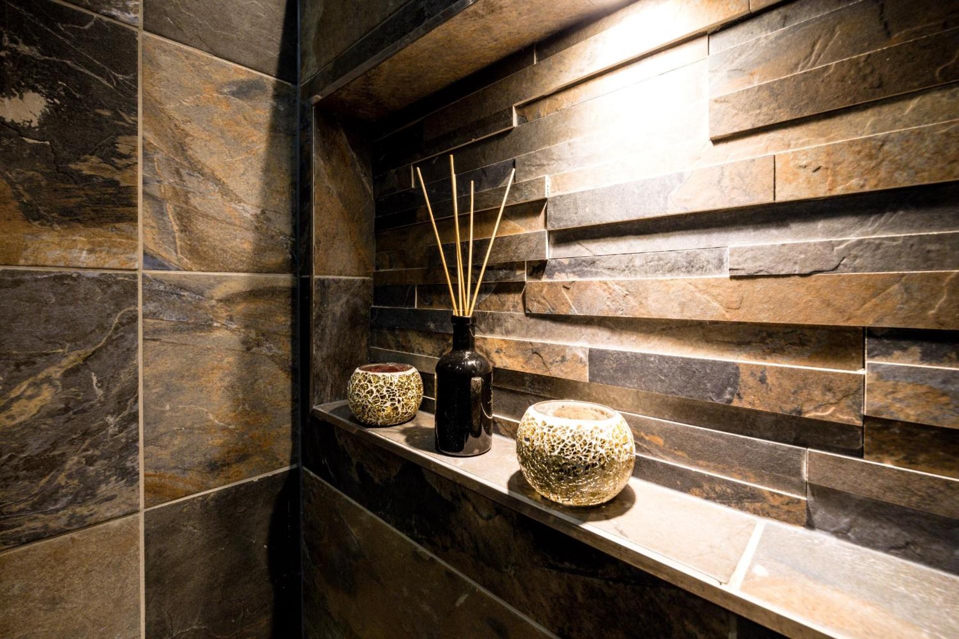 Casa Plantin with parking place at the beautiful city park!