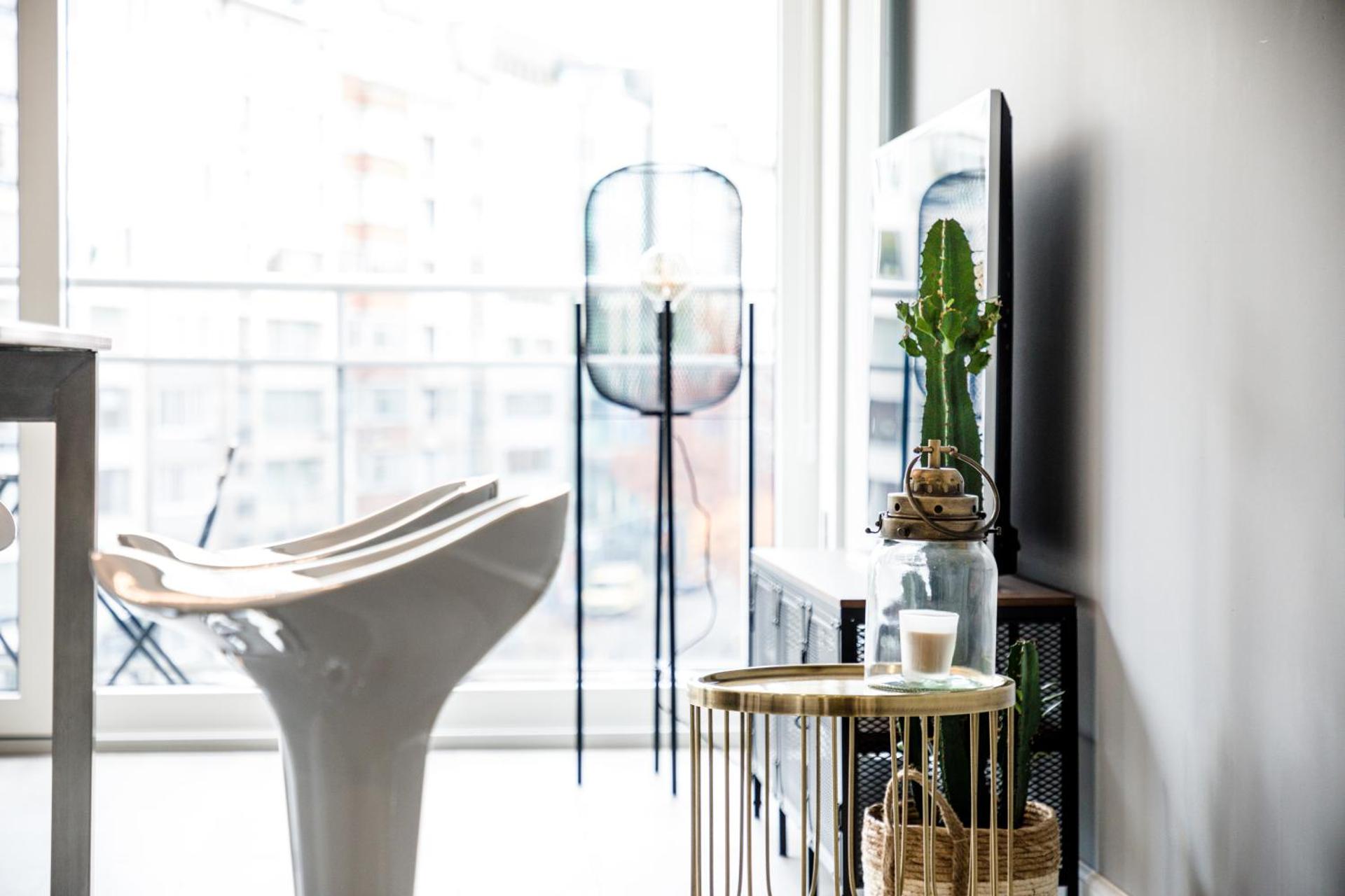 Casa Plantin with parking place at the beautiful city park!