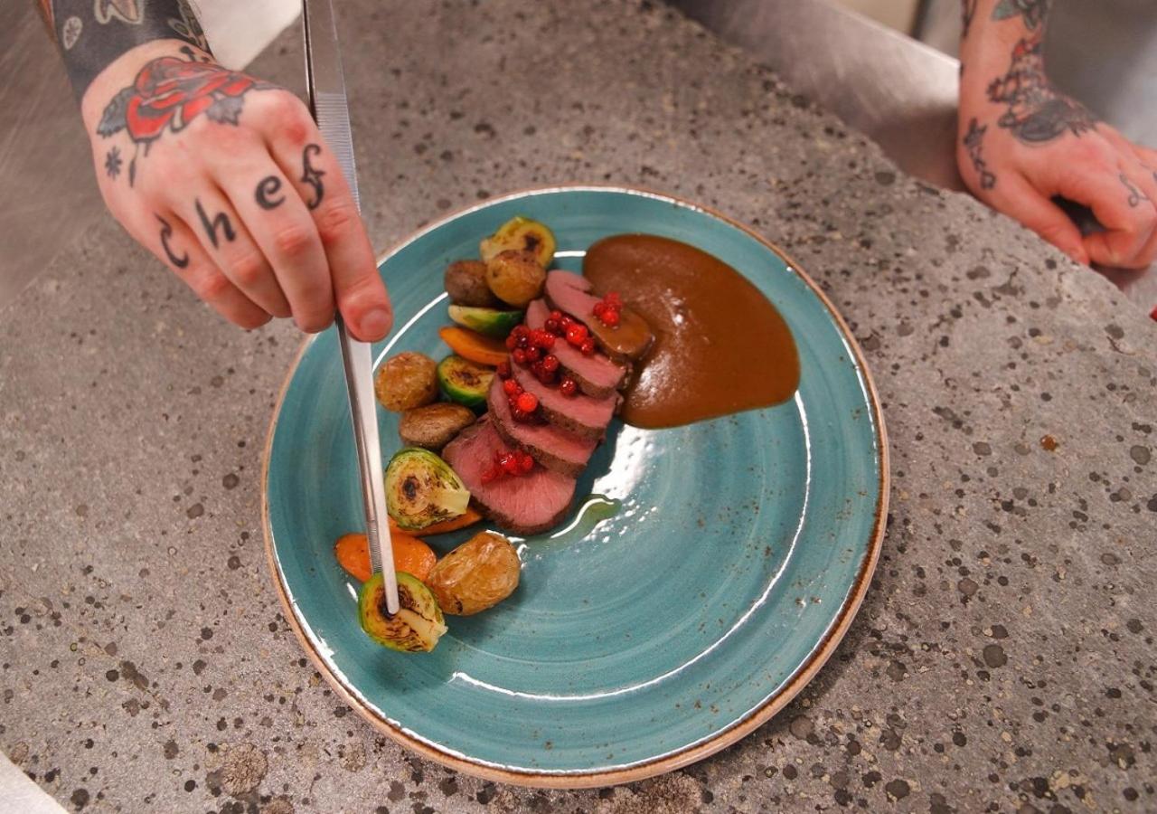 Restaurant/places to eat