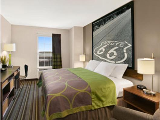 Super 8 by Wyndham Stafford/Springfield Area