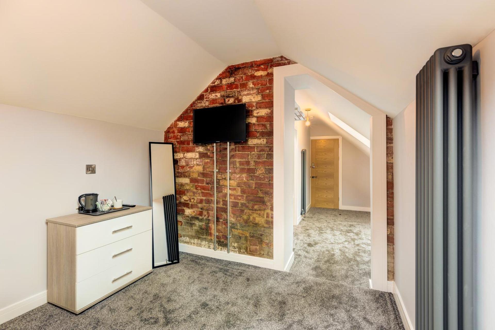 Bondgate Hotel East Midlands Airport