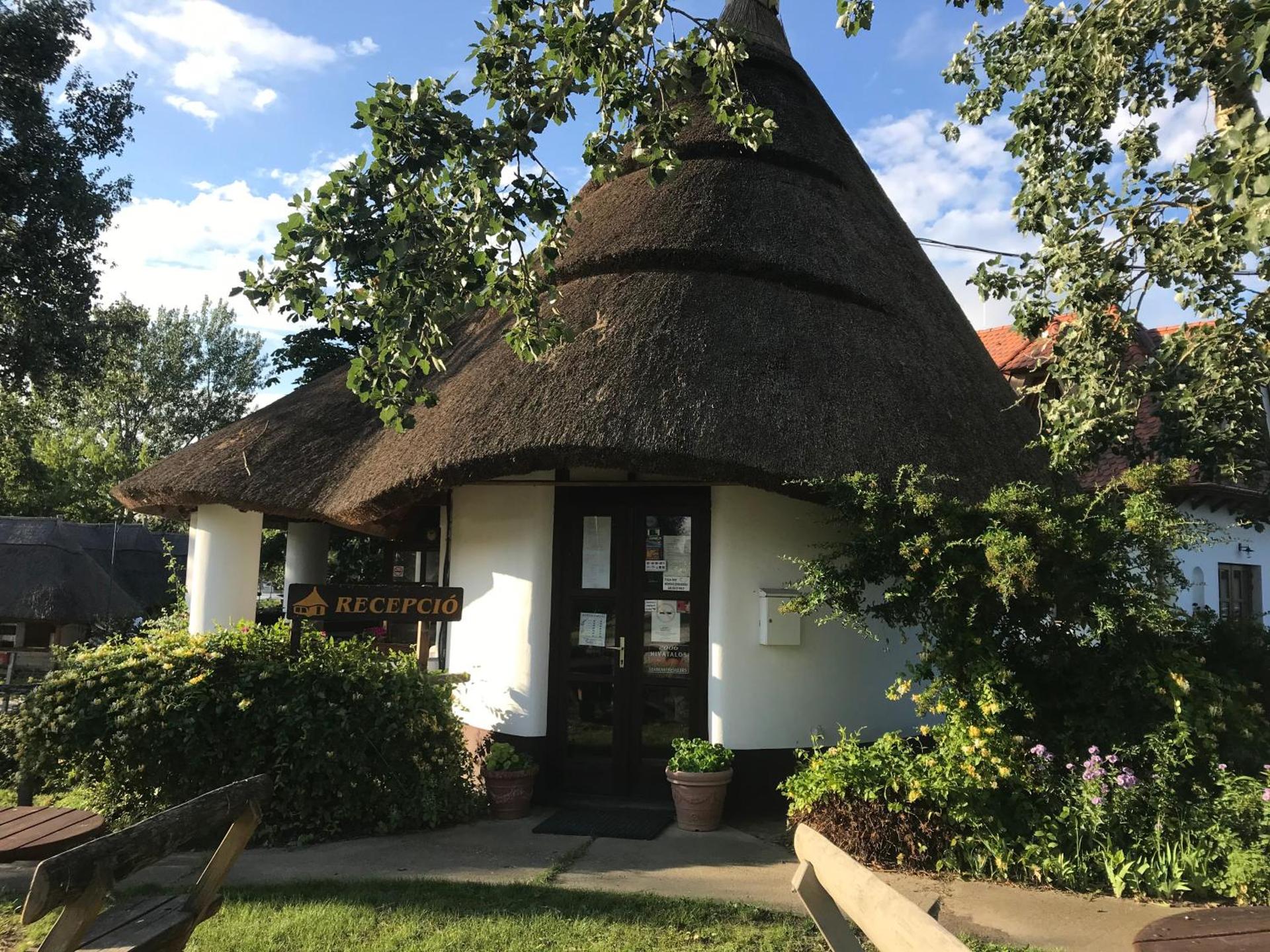 Kormorán tóparti szobák