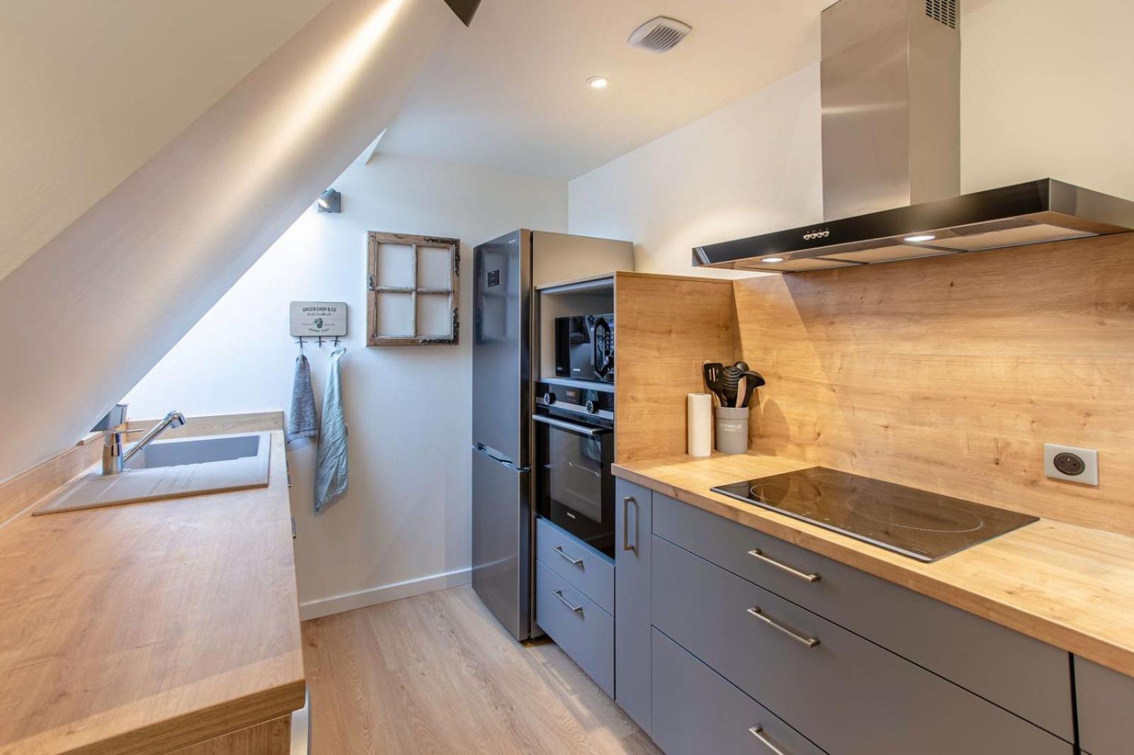 Kitchen or kitchenette