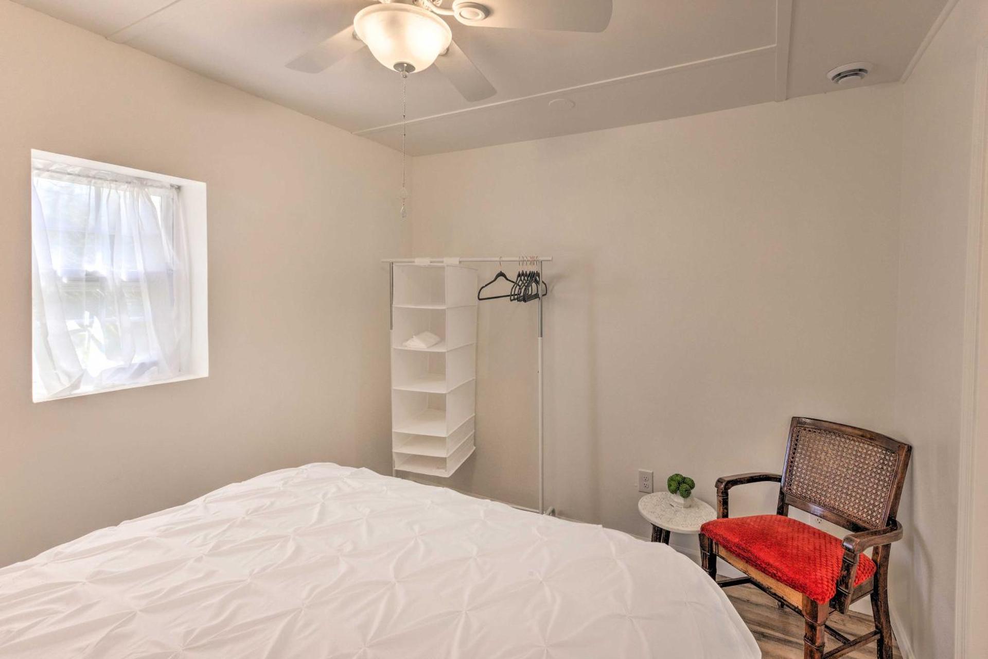 Claires Cottage about 4 Mi to Downtown Greenville!